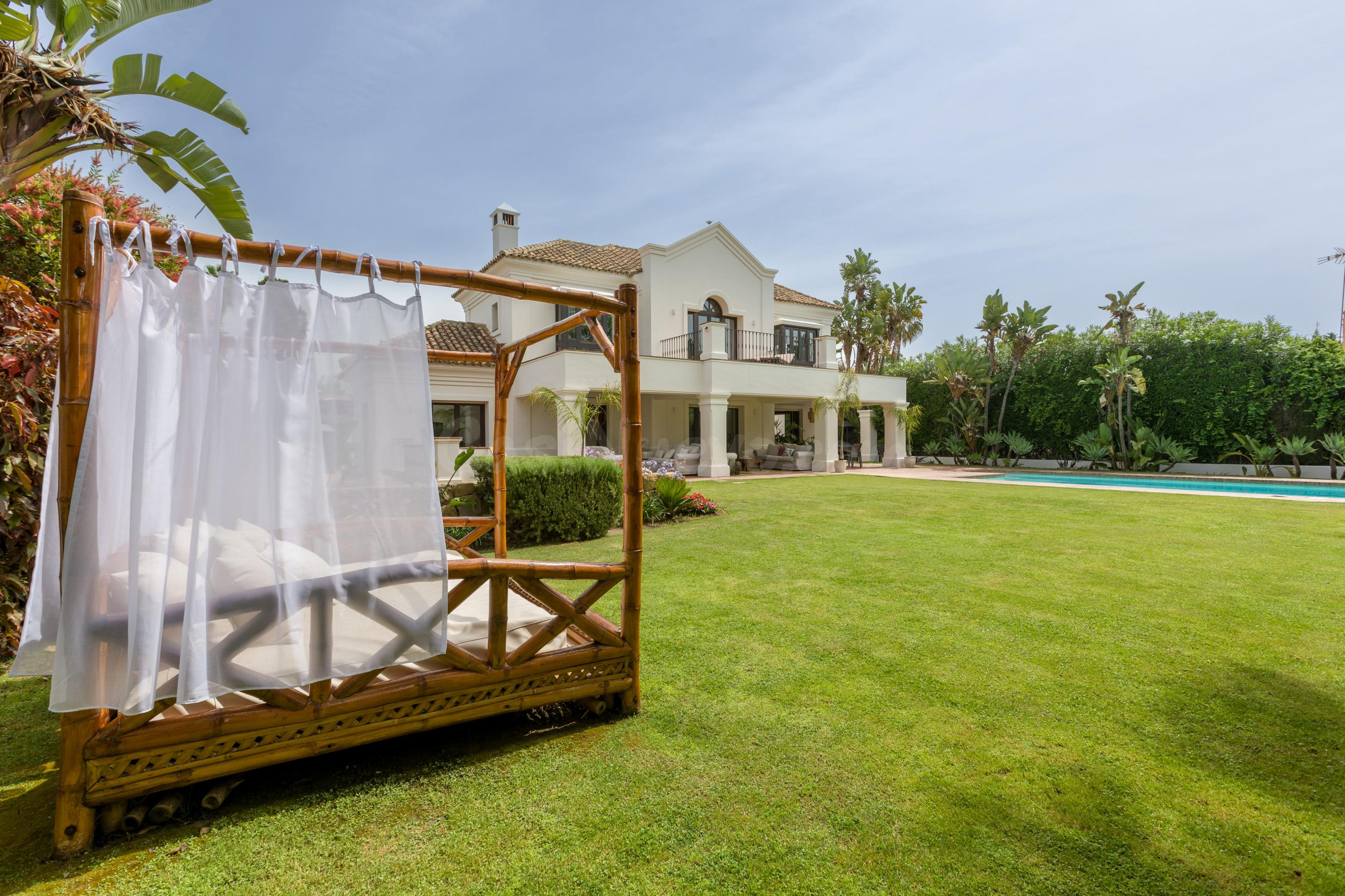 Villa 5 habitaciones 329m² en alquiler - Nueva Atalaya - foto 4