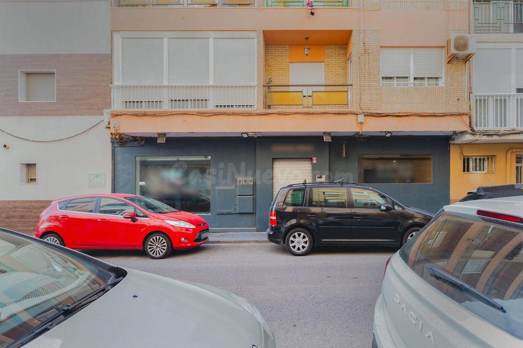 Local en venta en Almeria - foto 2