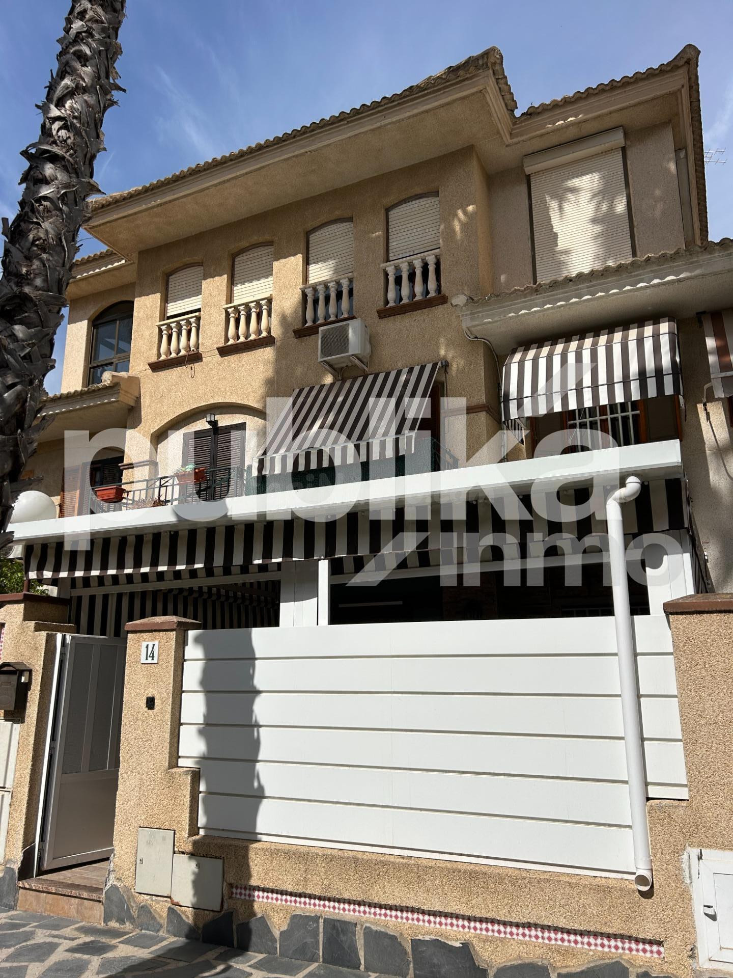 Triplex en venta, en Zona Gran Playa