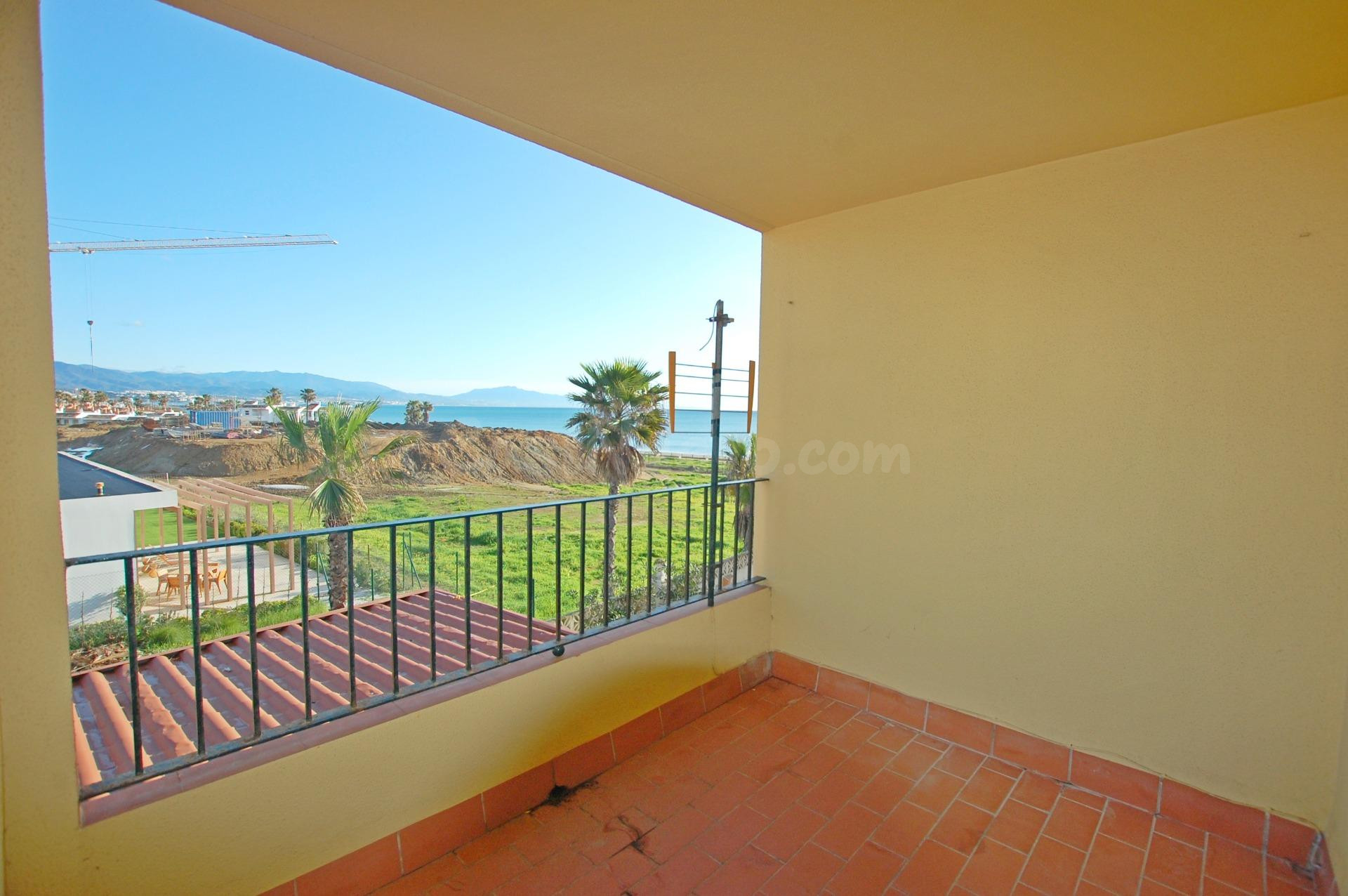 APARTAMENTO PRIMERA LINEA DE PLAYA