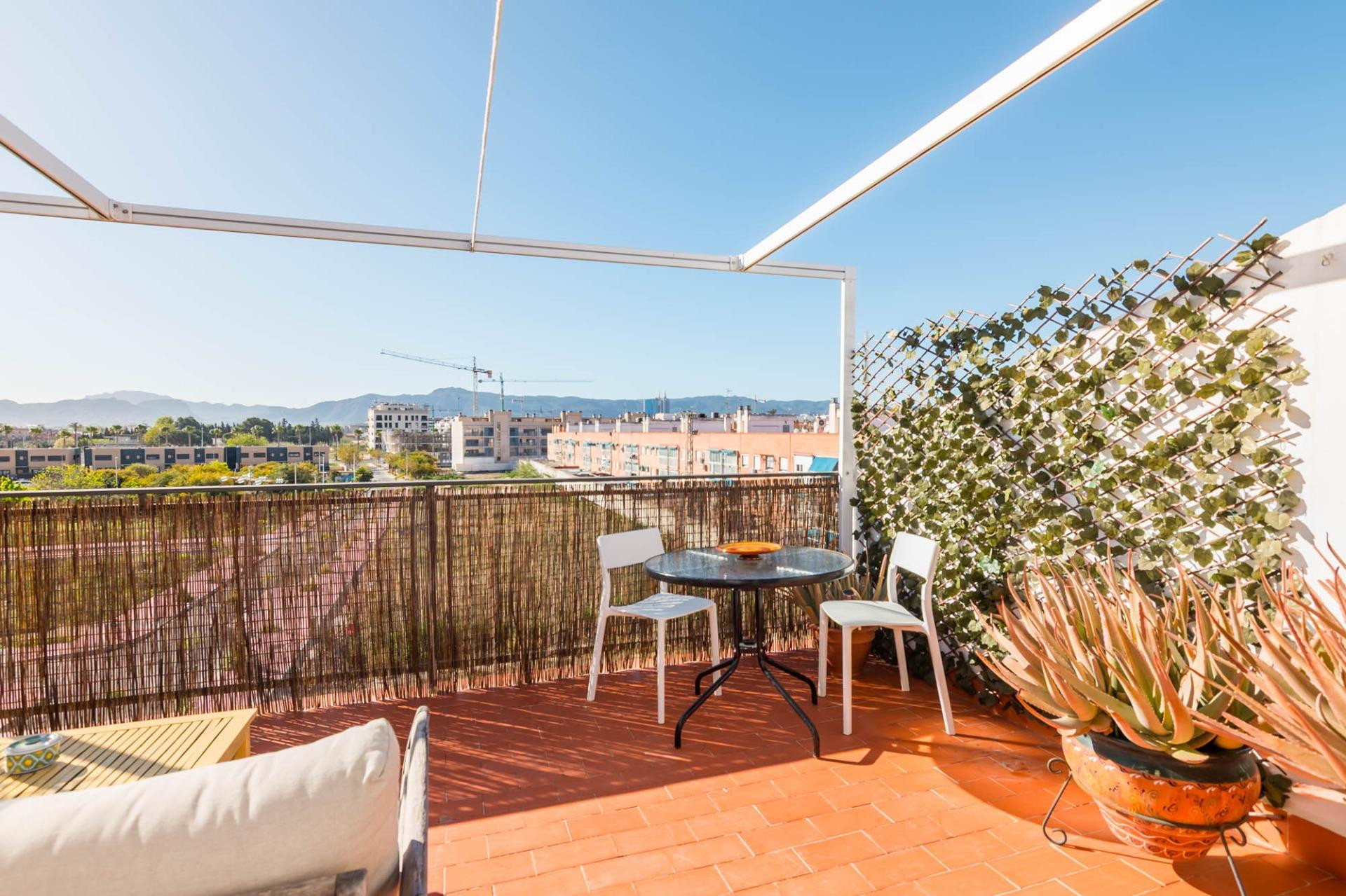 TU NUEVO HOGAR CON PRECIOSAS VISTAS