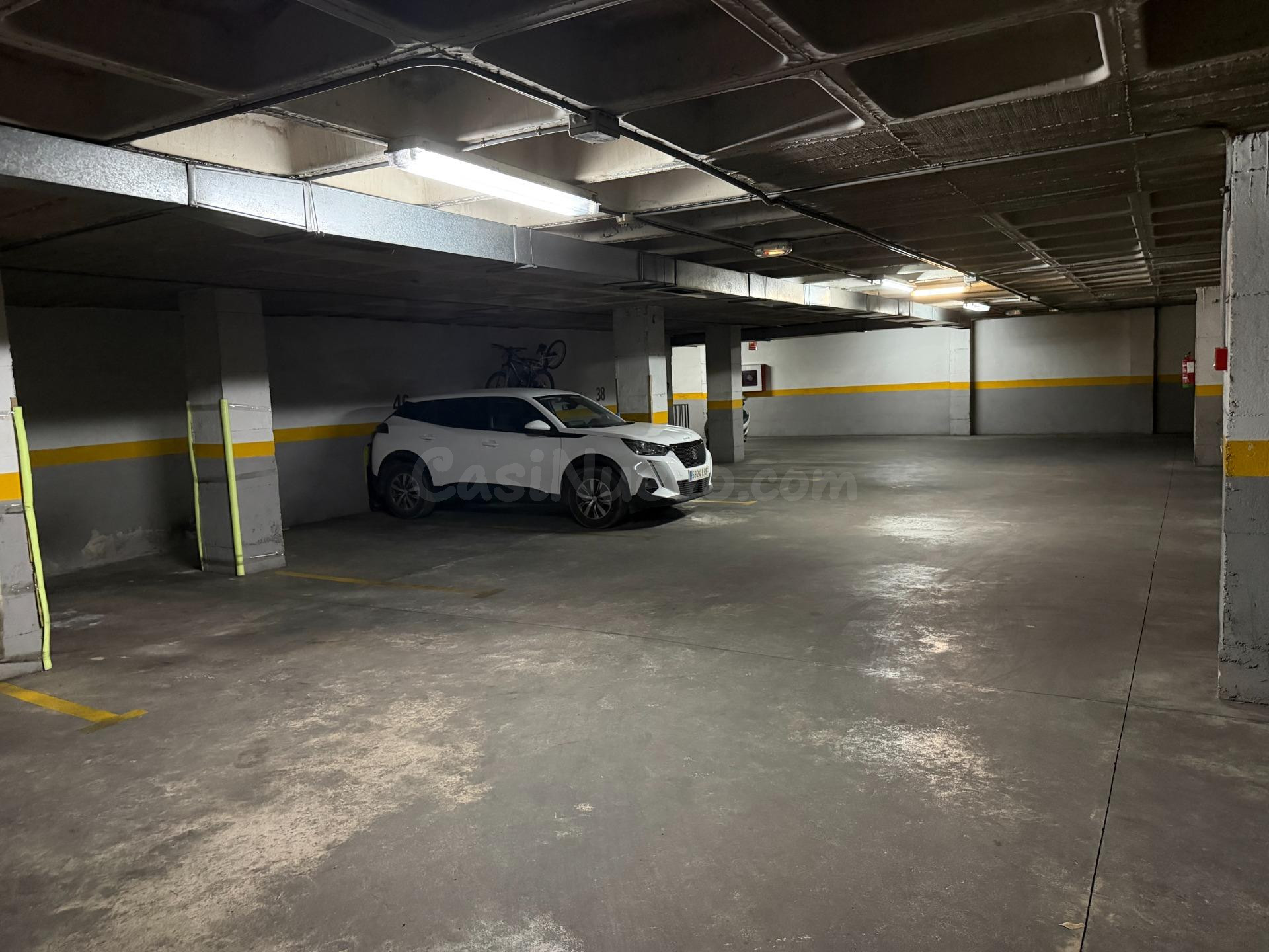 Venta de amplia plaza garaje - foto 3