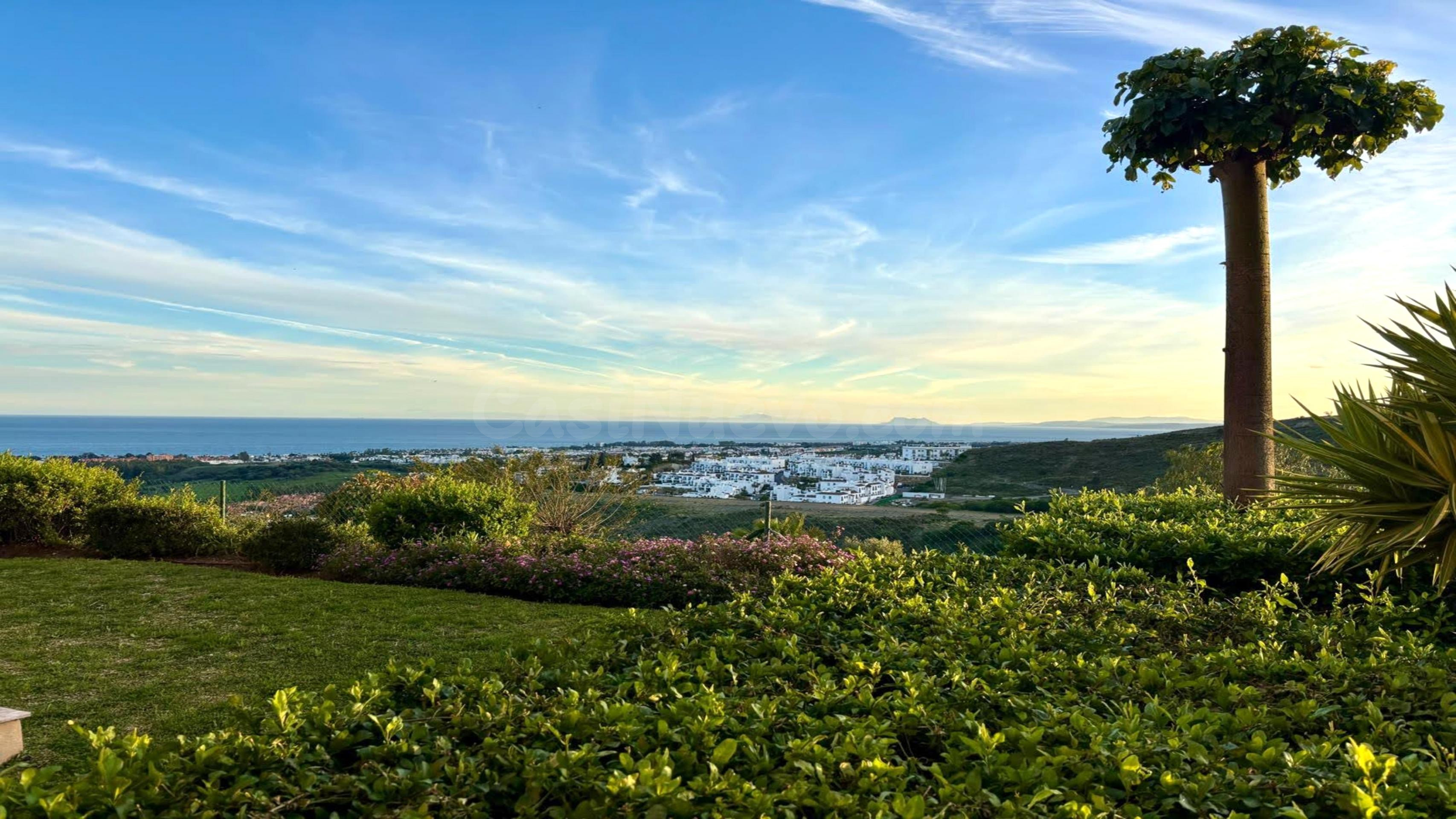 Fabulosas vistas en urbanización de lujo - foto 2