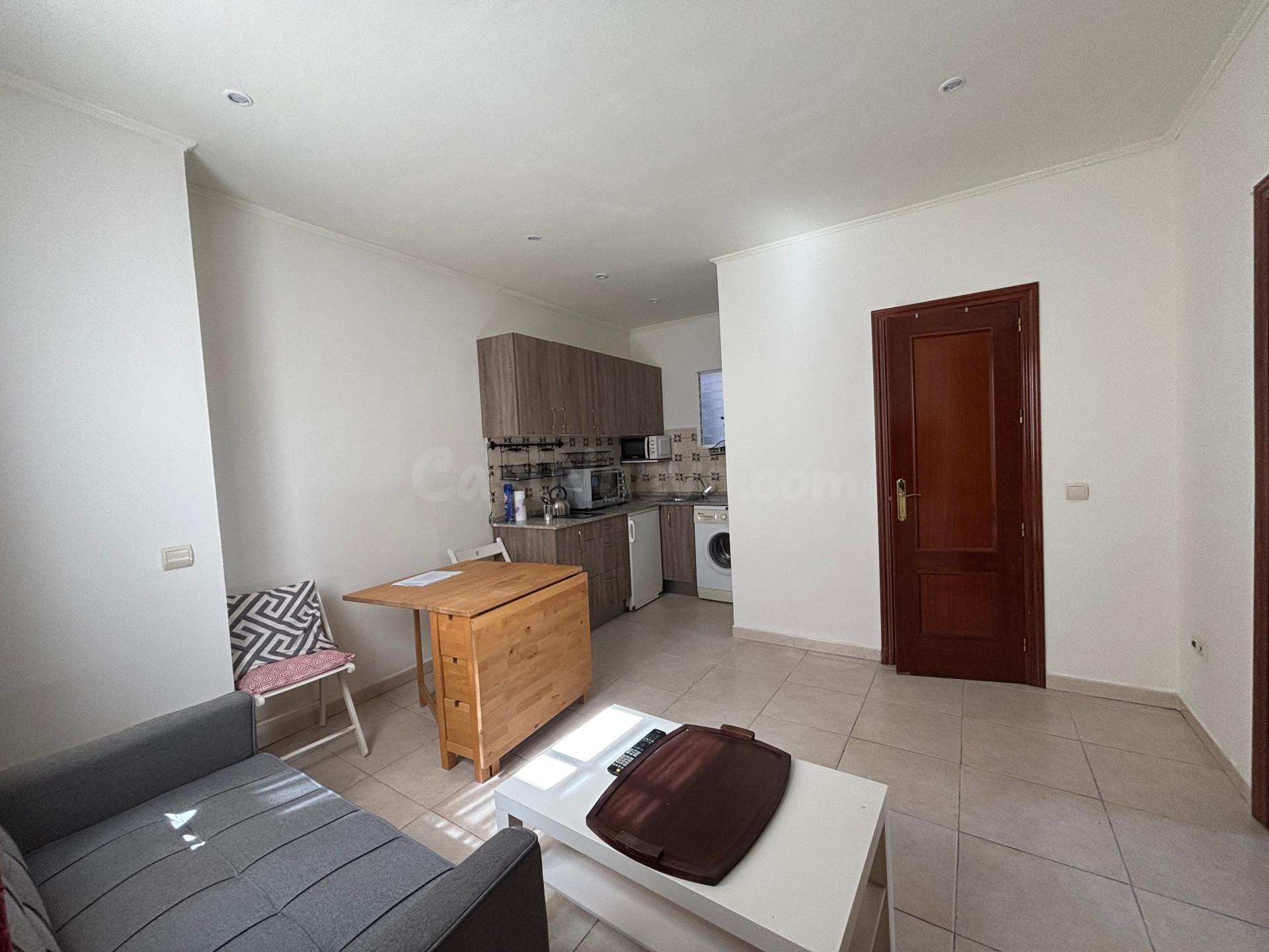 ¡Estudio encantador en el corazón de Málaga! - foto 4