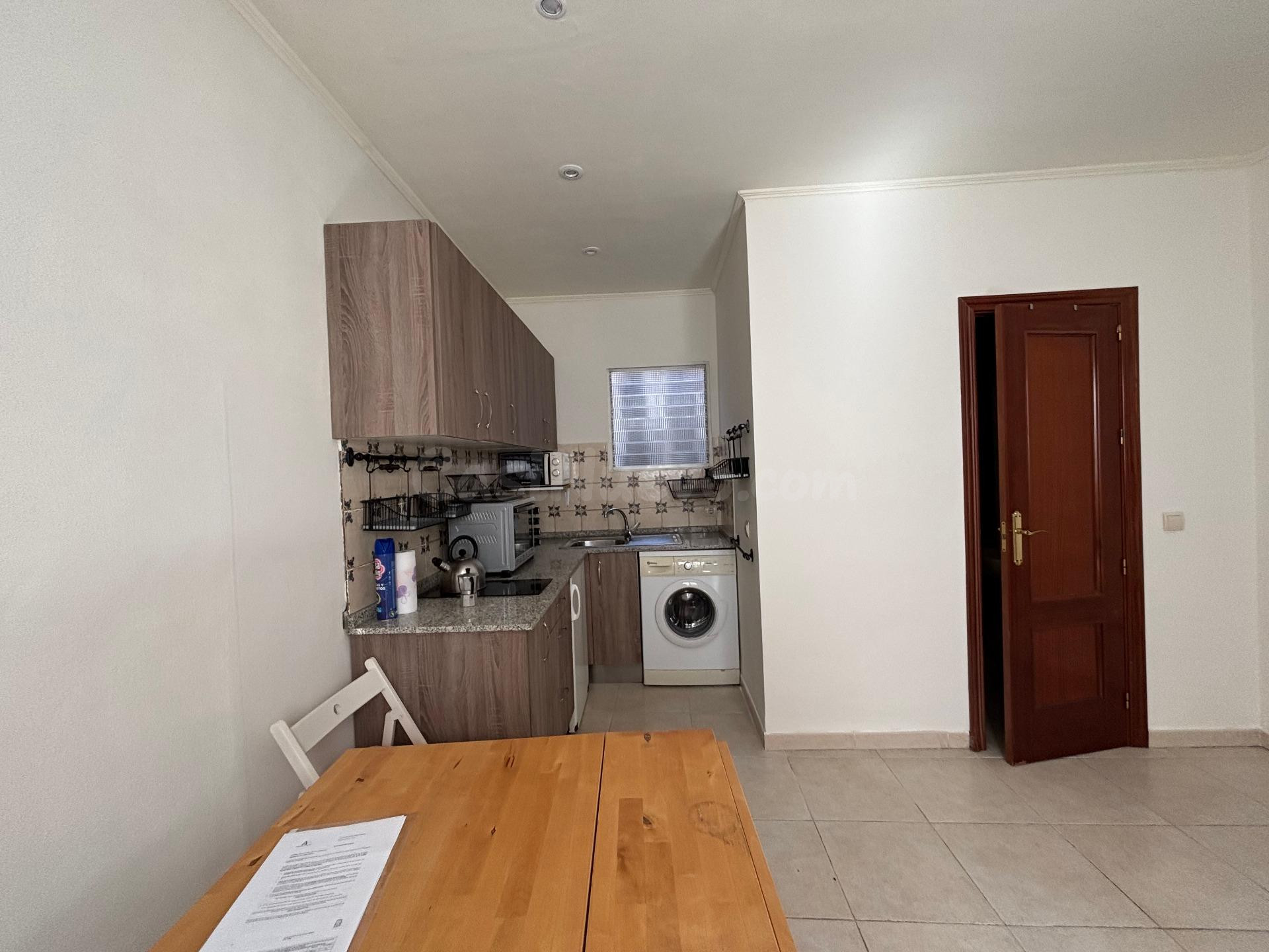 ¡Estudio encantador en el corazón de Málaga! - foto 5