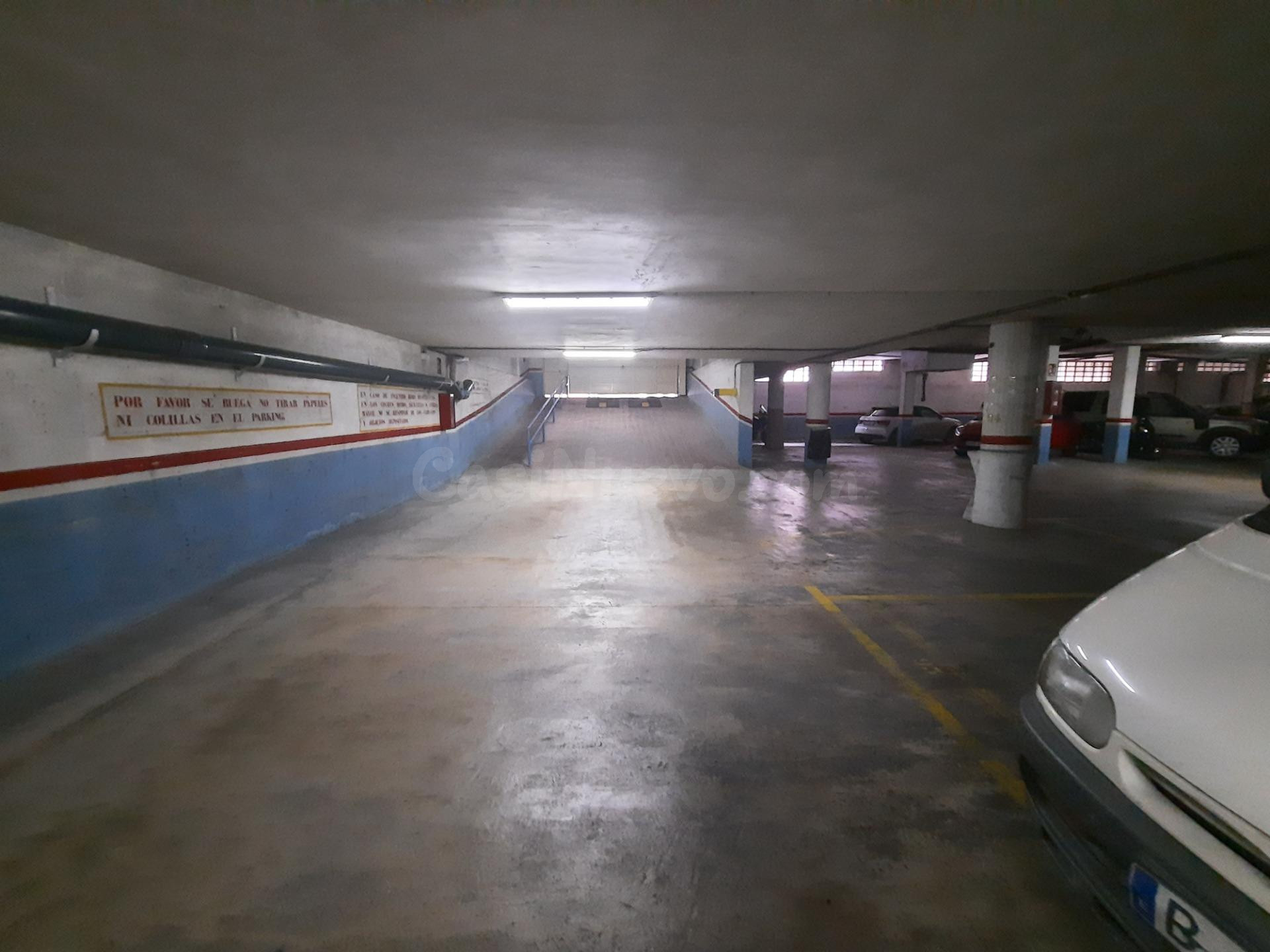 Parking en venta - Sant Joan - L´Aiguacuit - foto 3