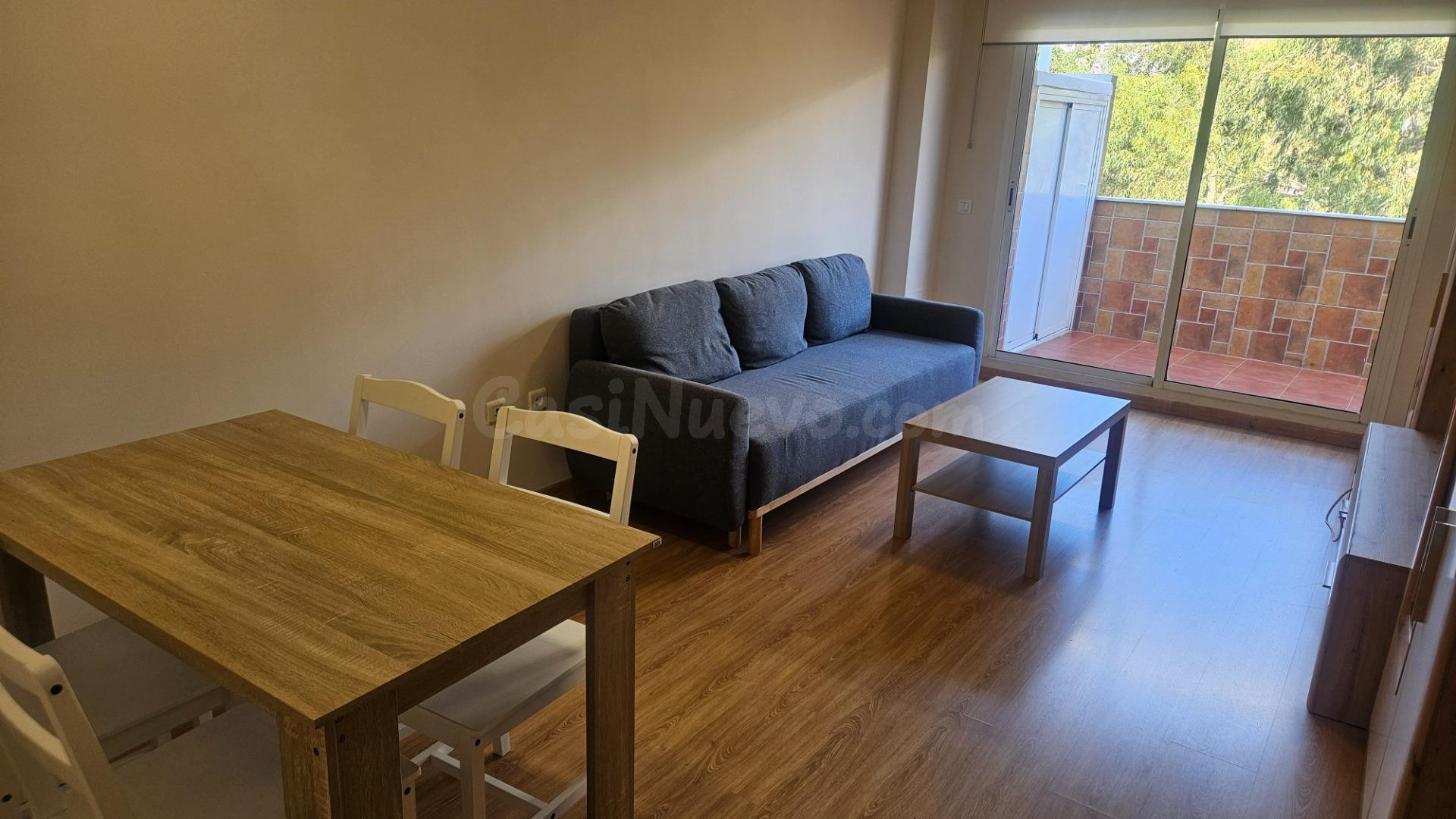 Alquiler ático dúplex en Benalmádena de dos dormitorios con  - foto 4