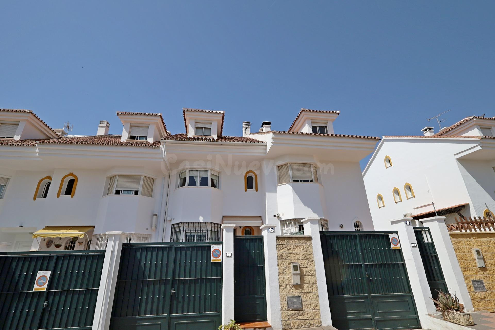 Amplio Adosado en El Coto, Mijas - Perfecto para tu Familia  - foto 3