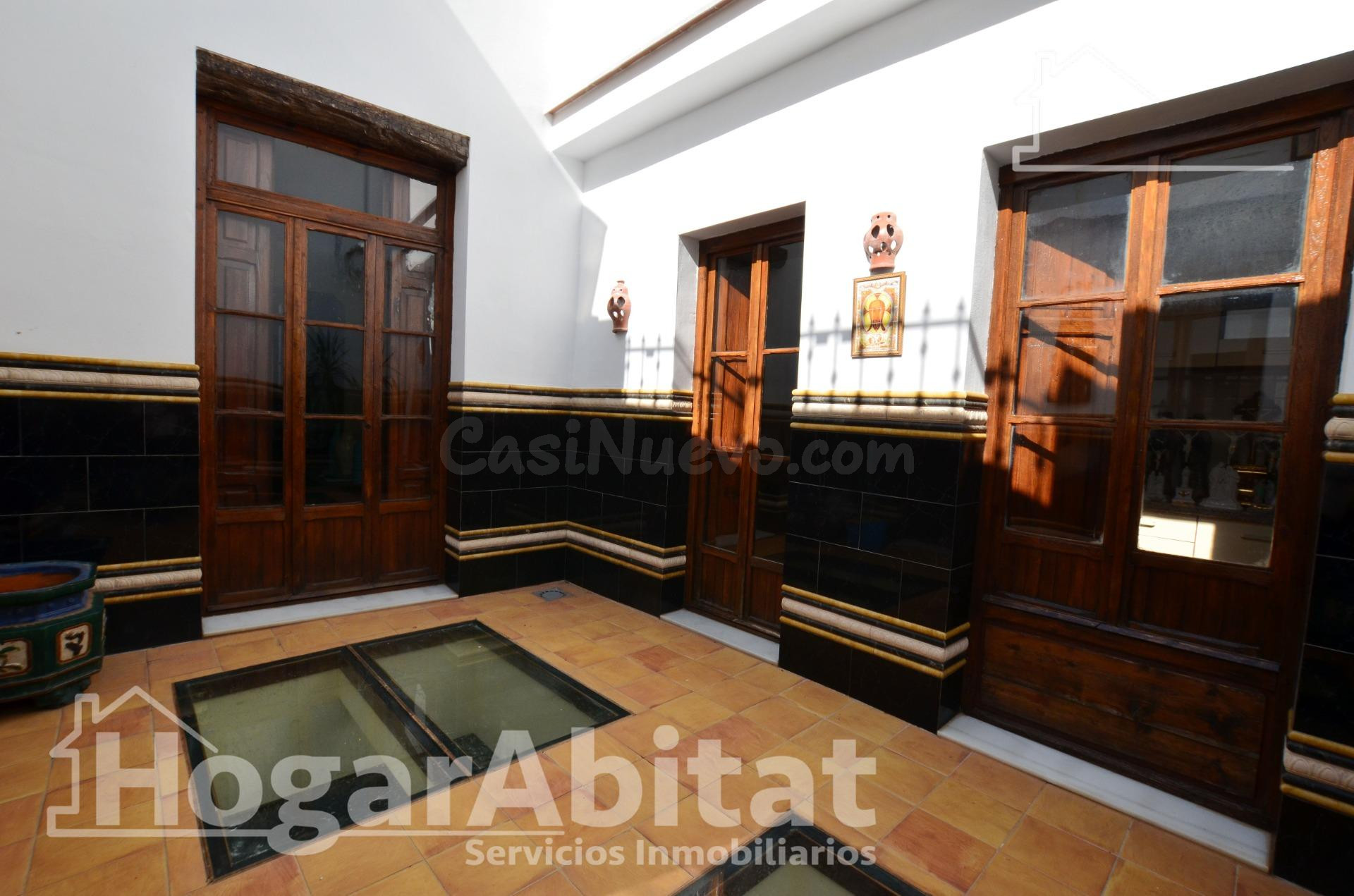 ¡RAFELCOFER CENTRO! MAGNÍFICA CASA ESQUINERA Y LUMINOSA CON  - foto 3