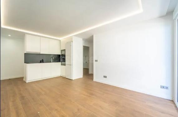 Exclusivo Piso Reformado en La Malagueta con Vistas al Mar - foto 2