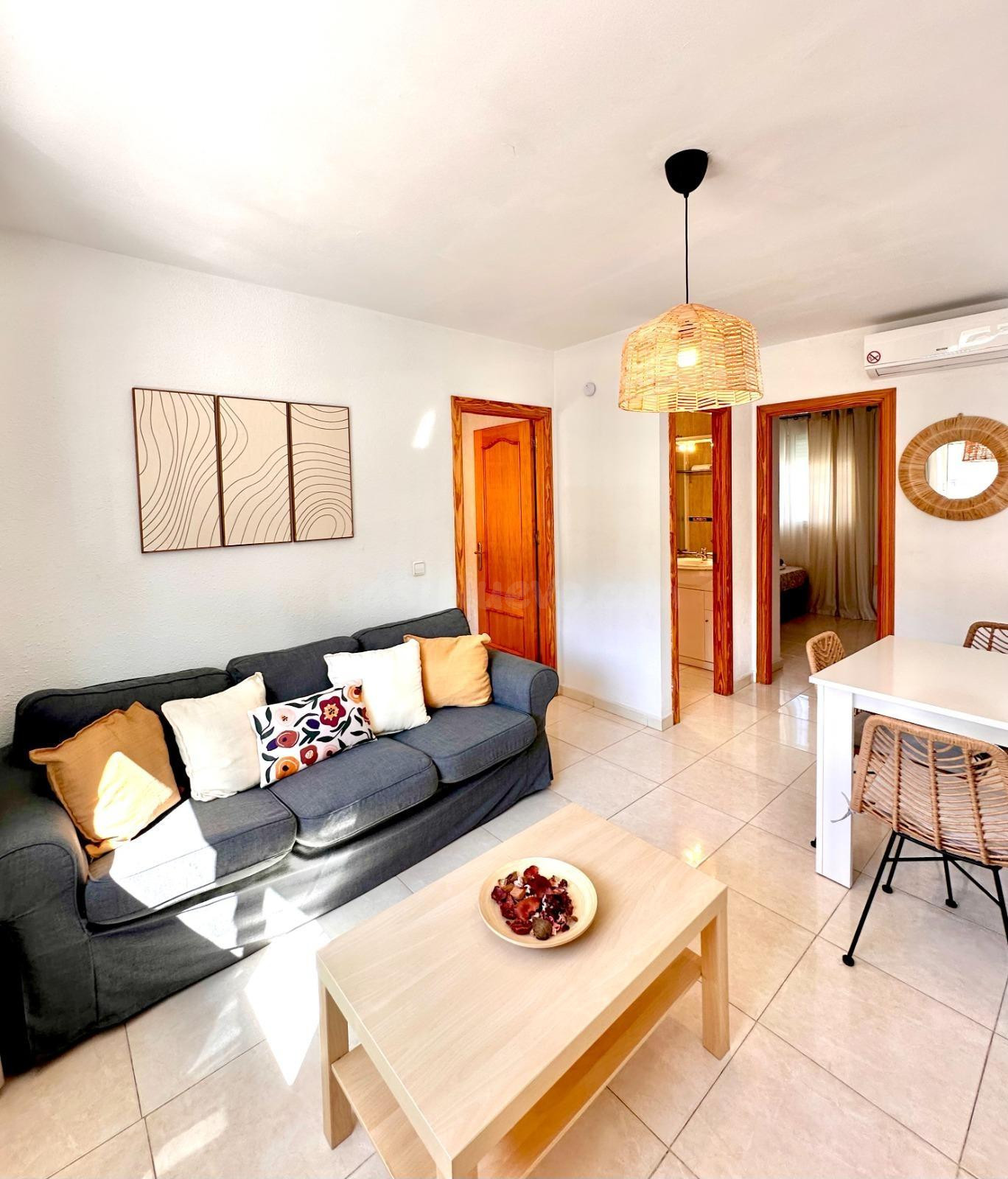 Apartment on Av. Carlota Alessandri, La Carihuela