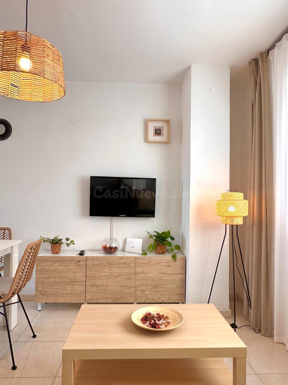 Apartment on Av. Carlota Alessandri, La Carihuela - foto 2