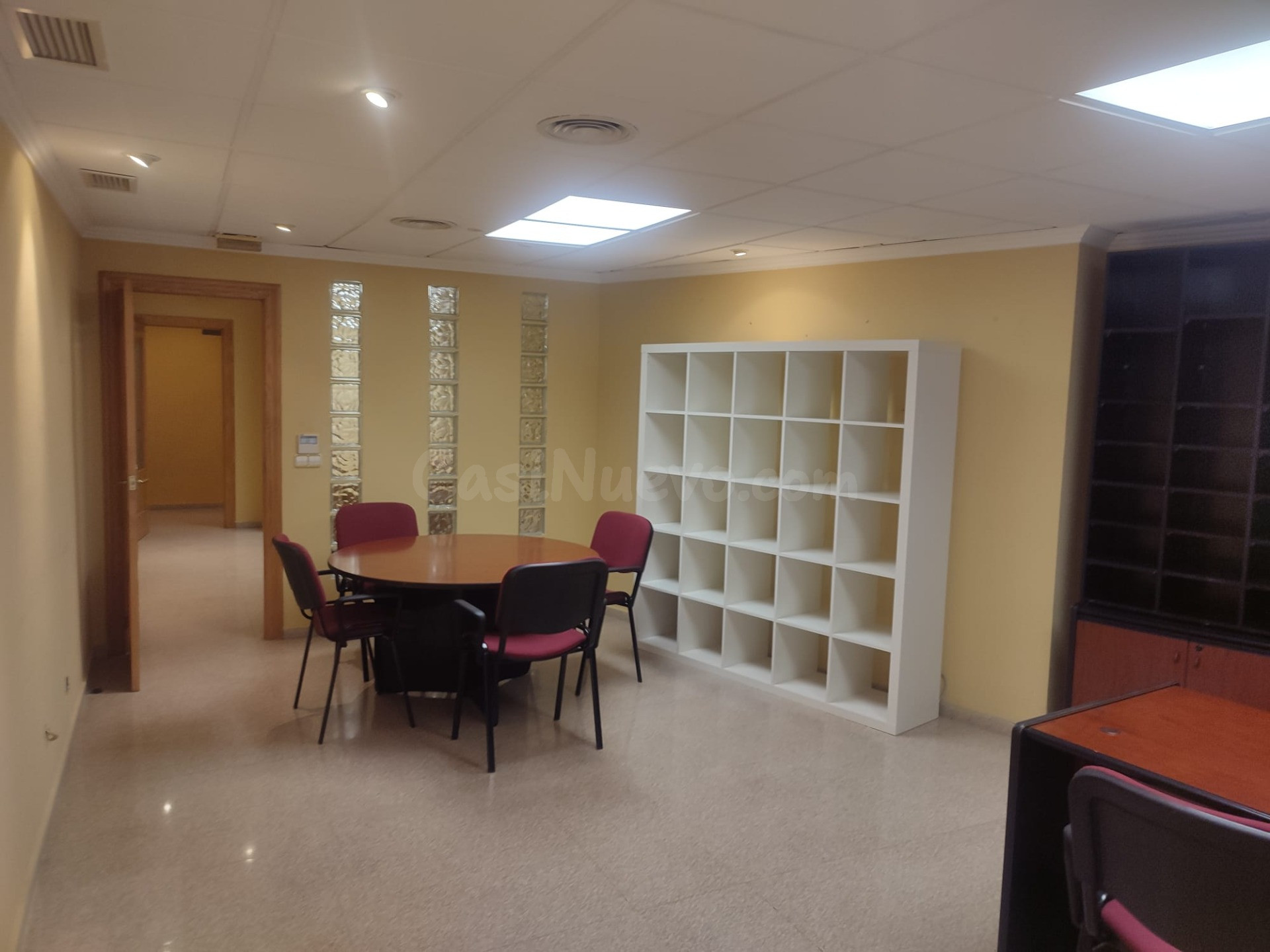 SENSACIONAL ENTRESUELO COMERCIAL EN EL CENTRO DE ELDA - foto 3