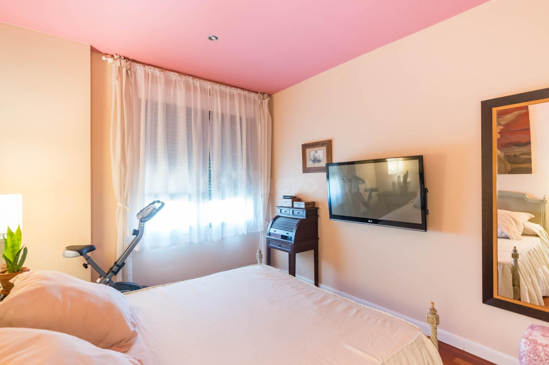 ¡Oportunidad Única! Hermoso Apartamento en la Sexta Planta - foto 2