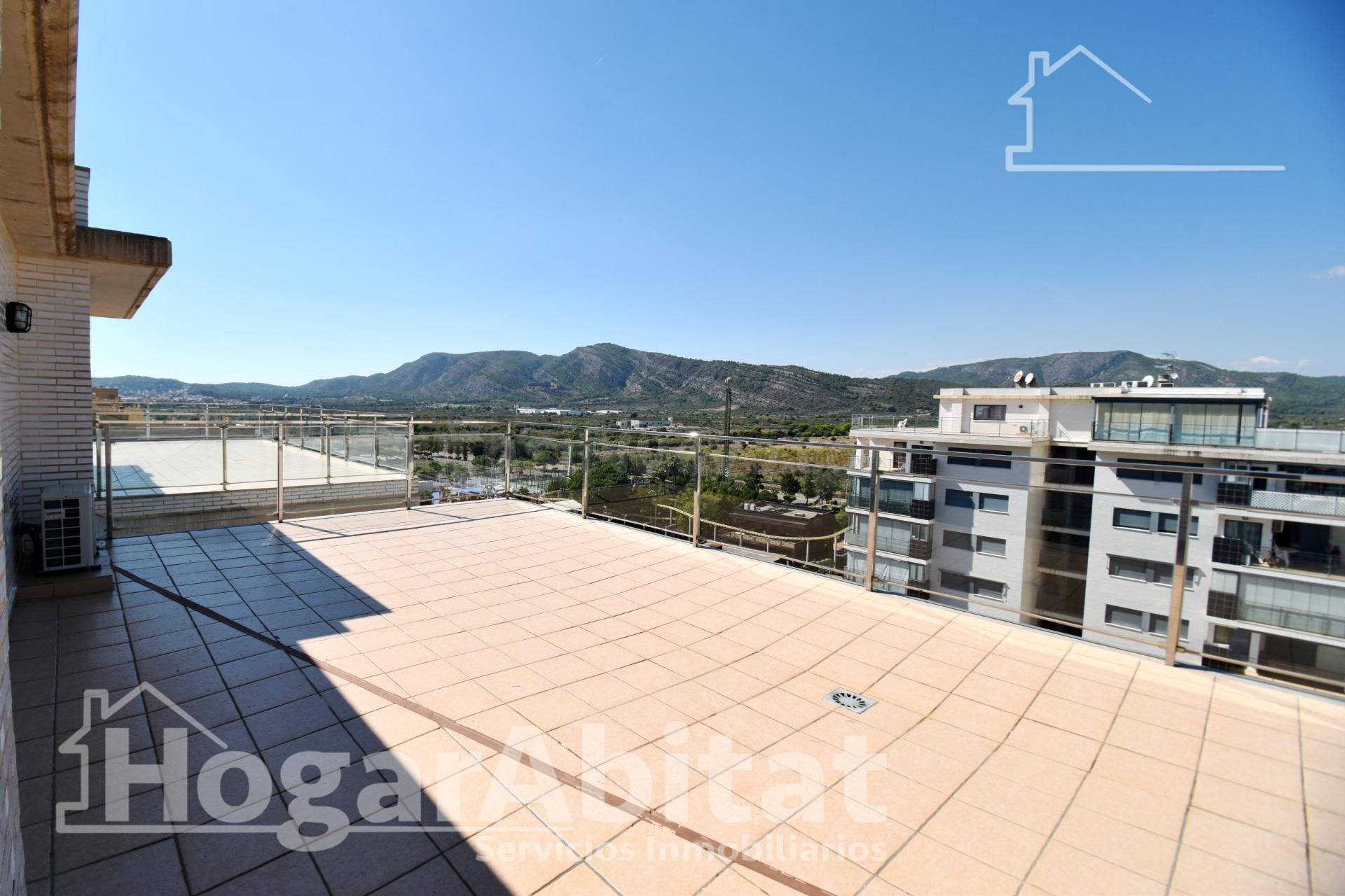¡VISTAS AL MAR! MAGNIFICO ÁTICO CON DOS TERRAZAS, PISCINA Y  - foto 5