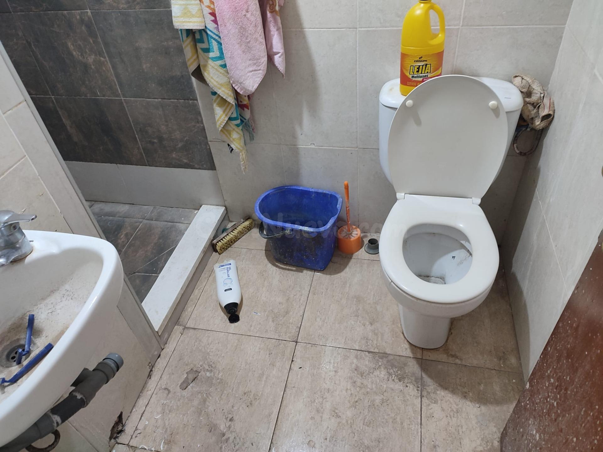 EXCELENTE OCASIÓN! LOCAL COMERCIAL CON MUCHAS POSIBILIDADES! - foto 5