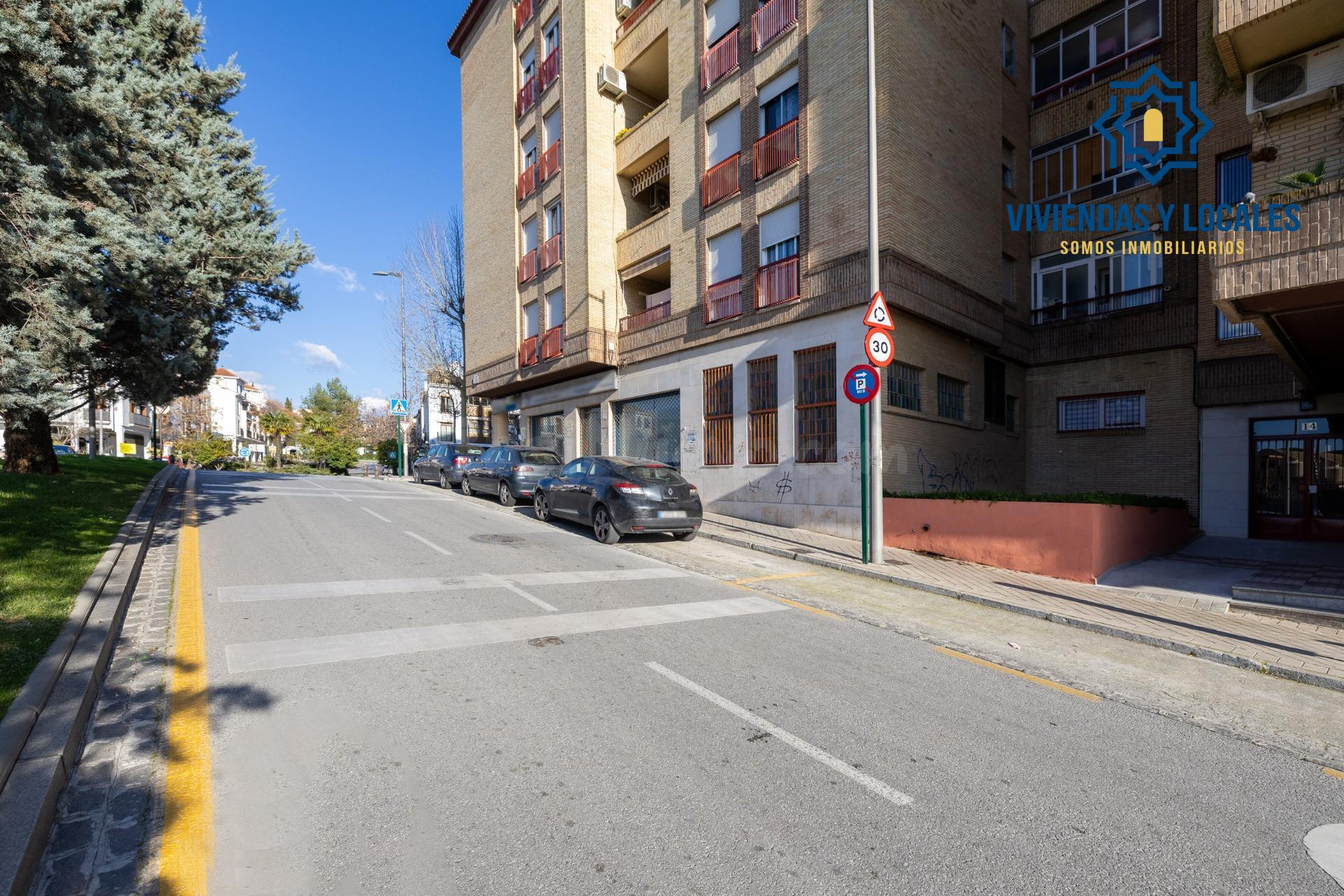 OPORTUNIDAD: Local comercial con máxima exposición. - foto 3
