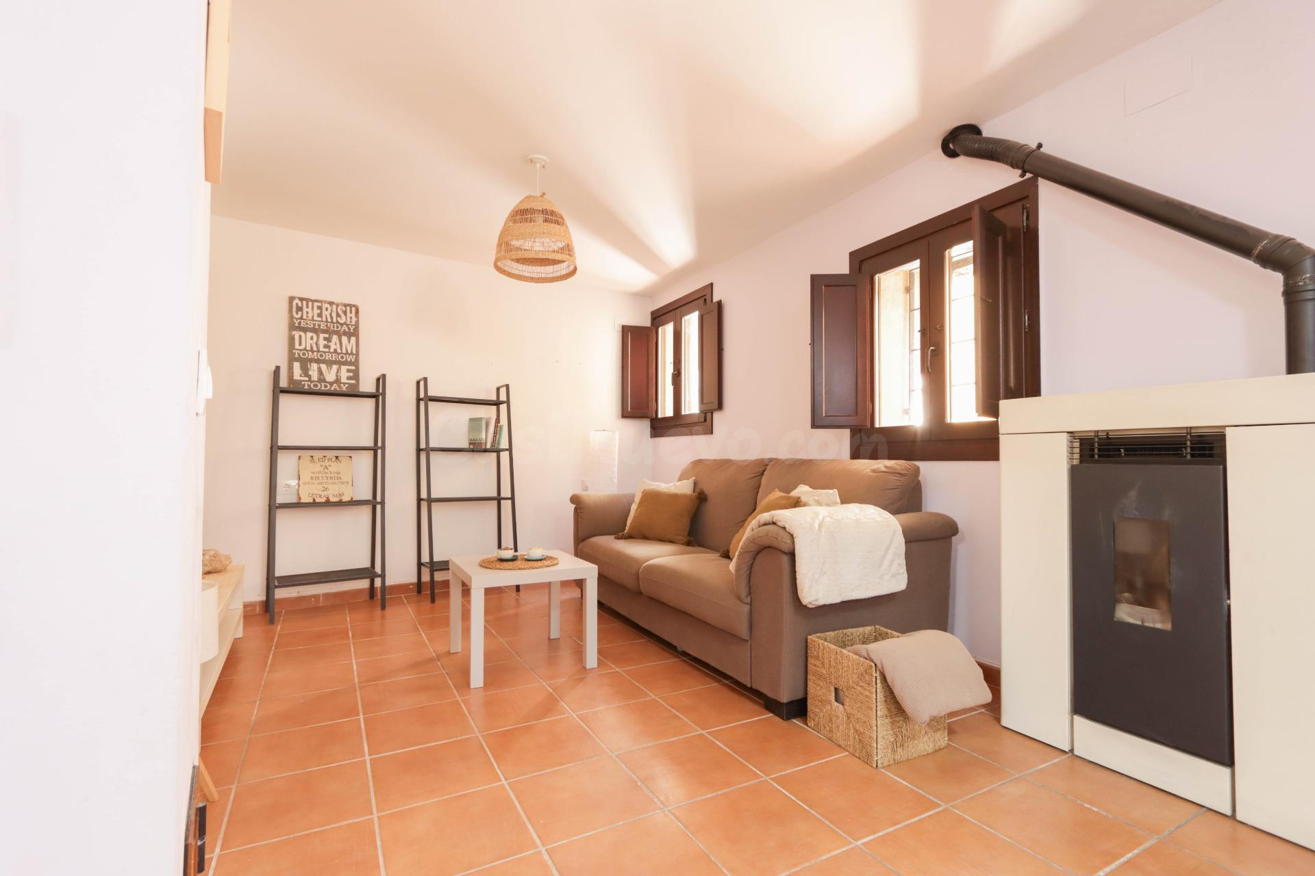 OPORTUNIDAD ÚNICA: ESPECTACULAR CASITA CON ENCANTO EN ADEMUZ - foto 3