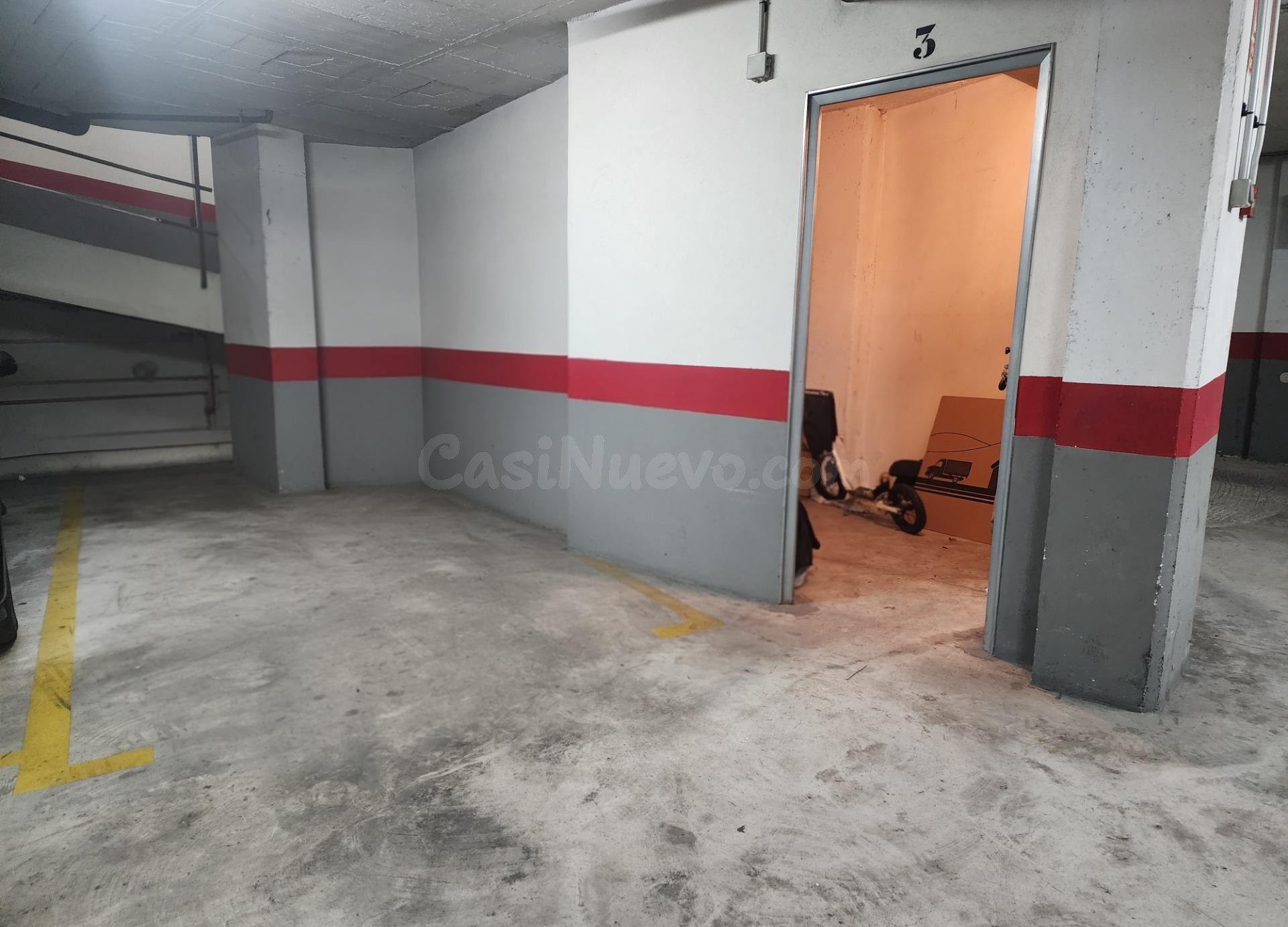 SE VENDE PLAZA DE GARAJE CON TRASTERO