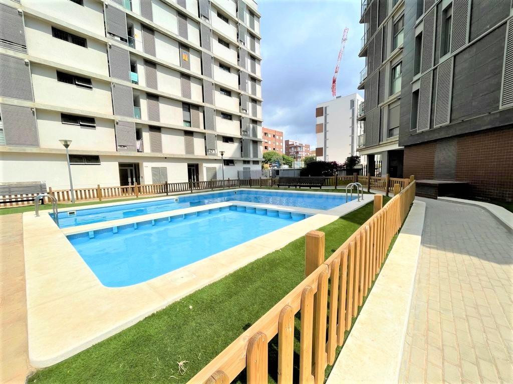 RESIDENCIAL GRAN MANZANA CON PISCINA Y PARQUE - 3 HABT, 2 BA