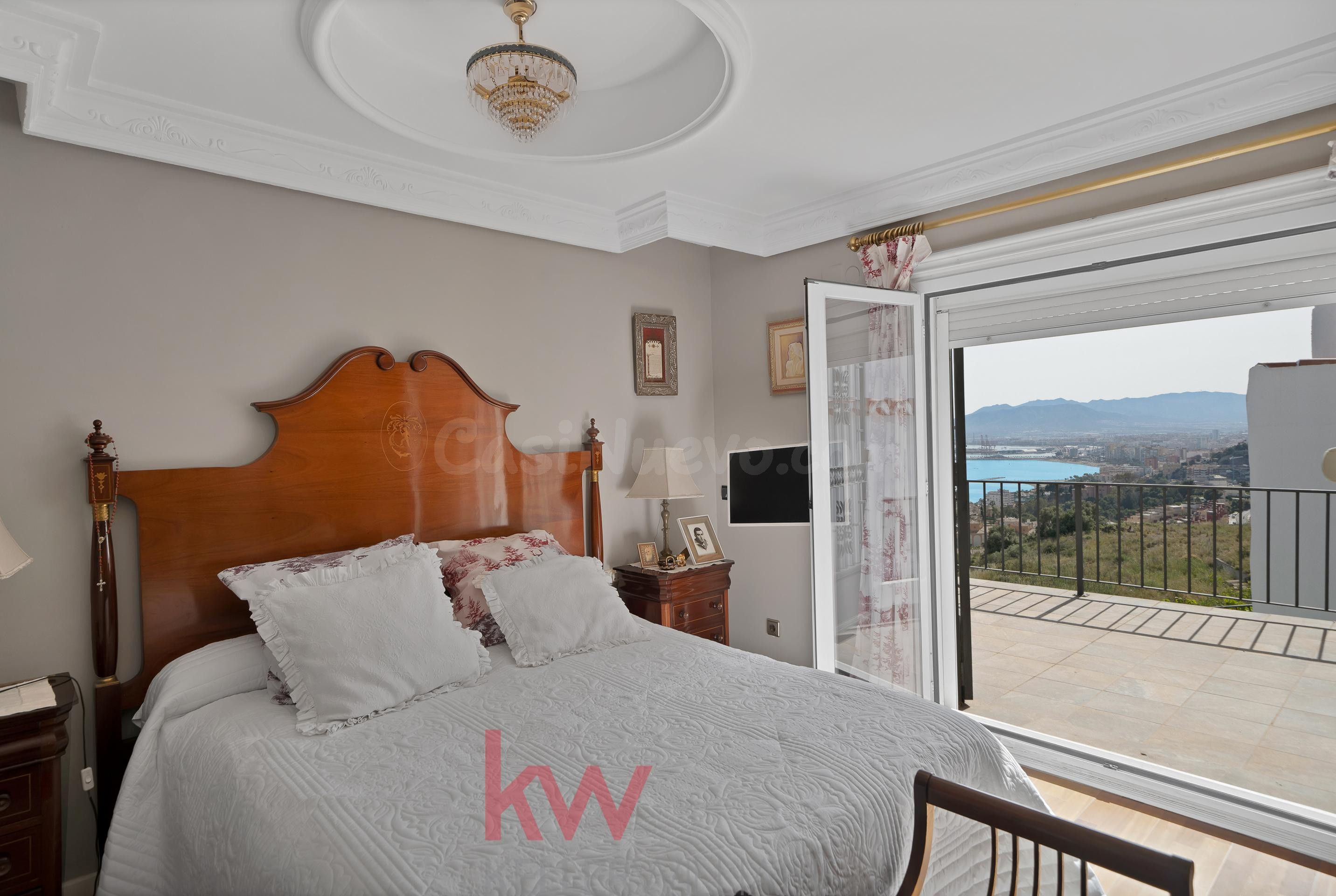 Impresionante chalet con vistas únicas - foto 2