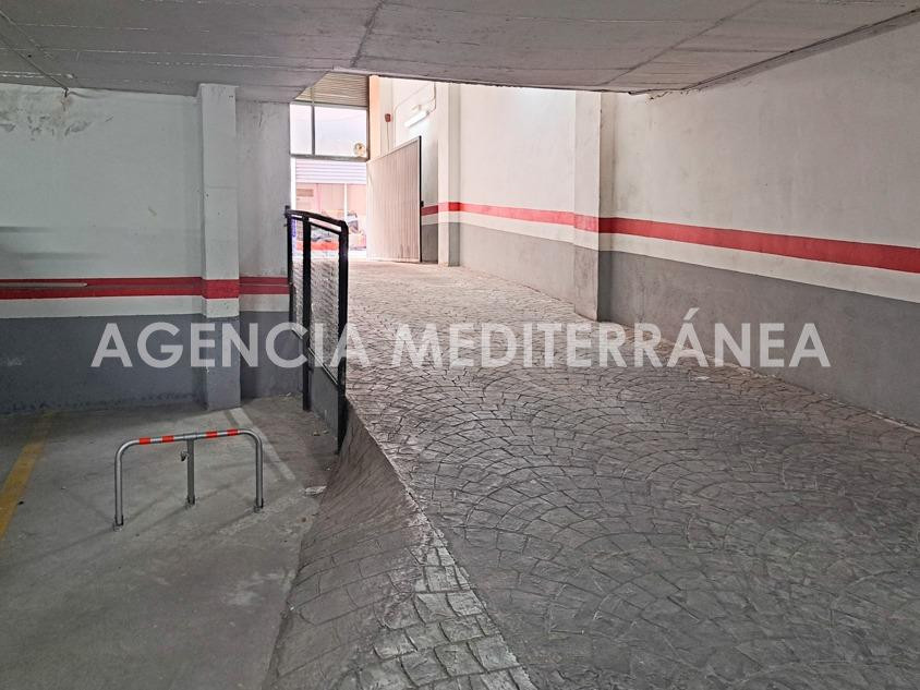 Plaza de garaje en Valencia, para MOTO GRANDE - foto 4