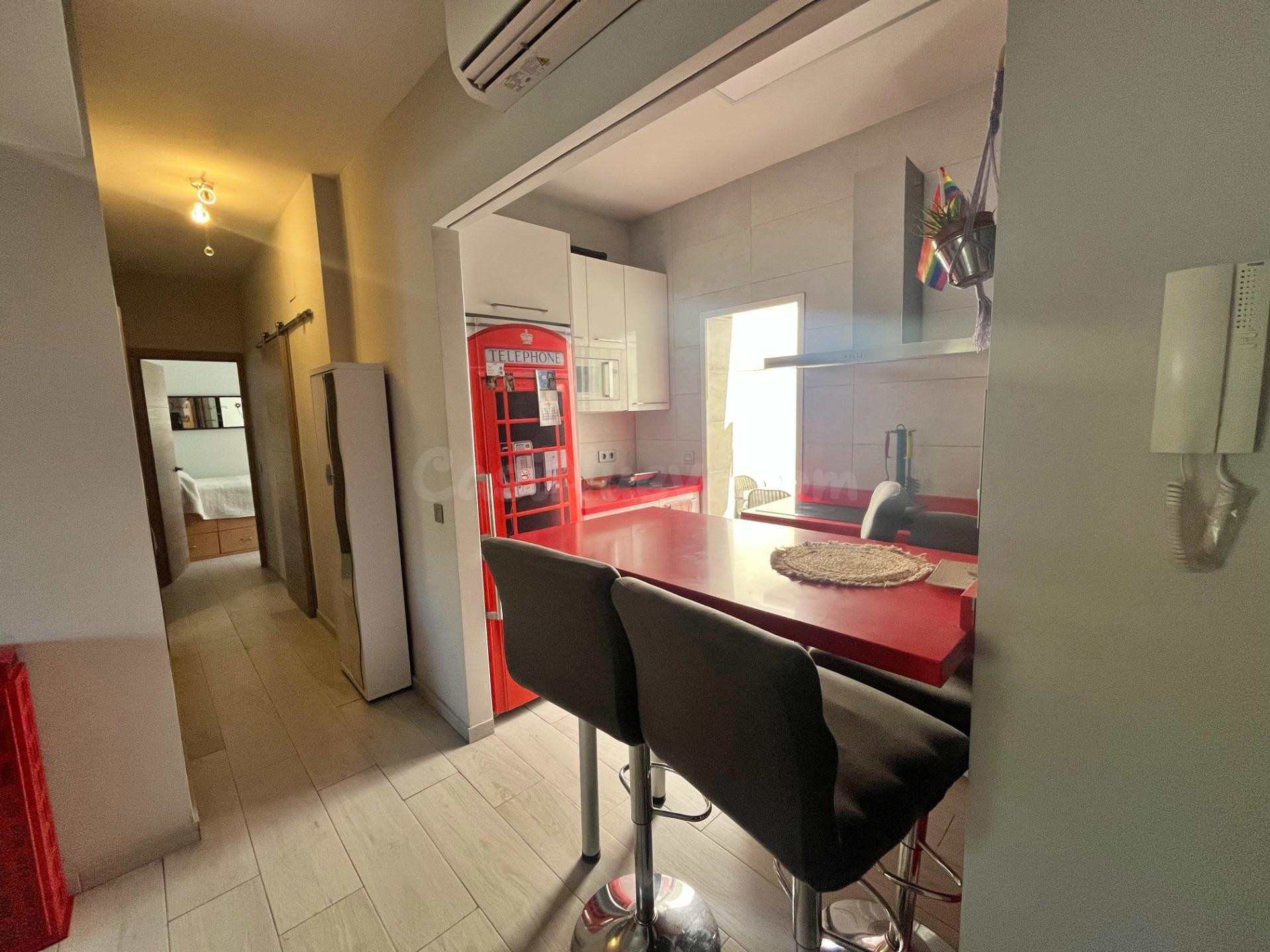 Piso totalmente reformado con patio privativo a unos pasos d - foto 5