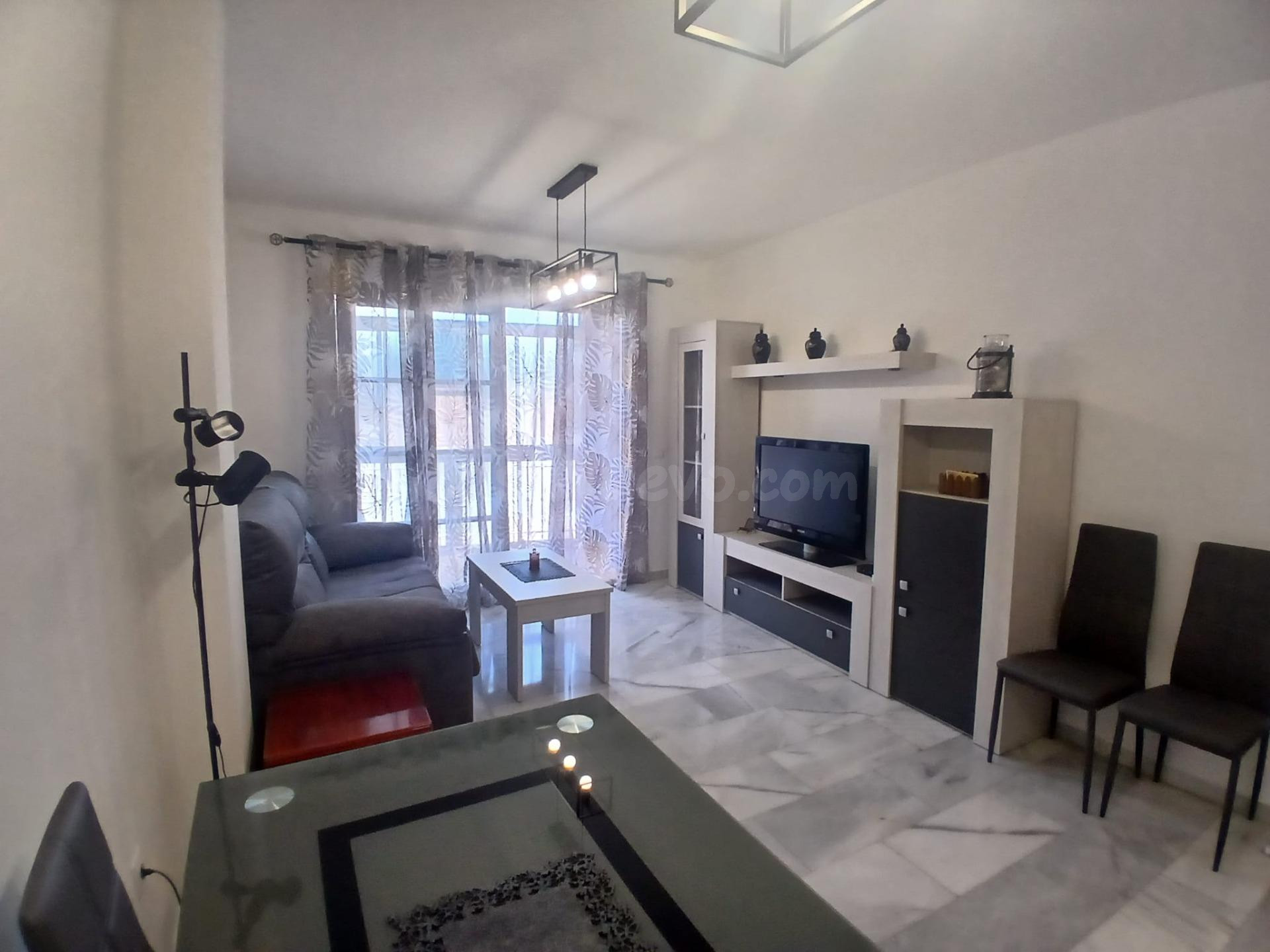 apartamento amueblado con garaje - foto 2