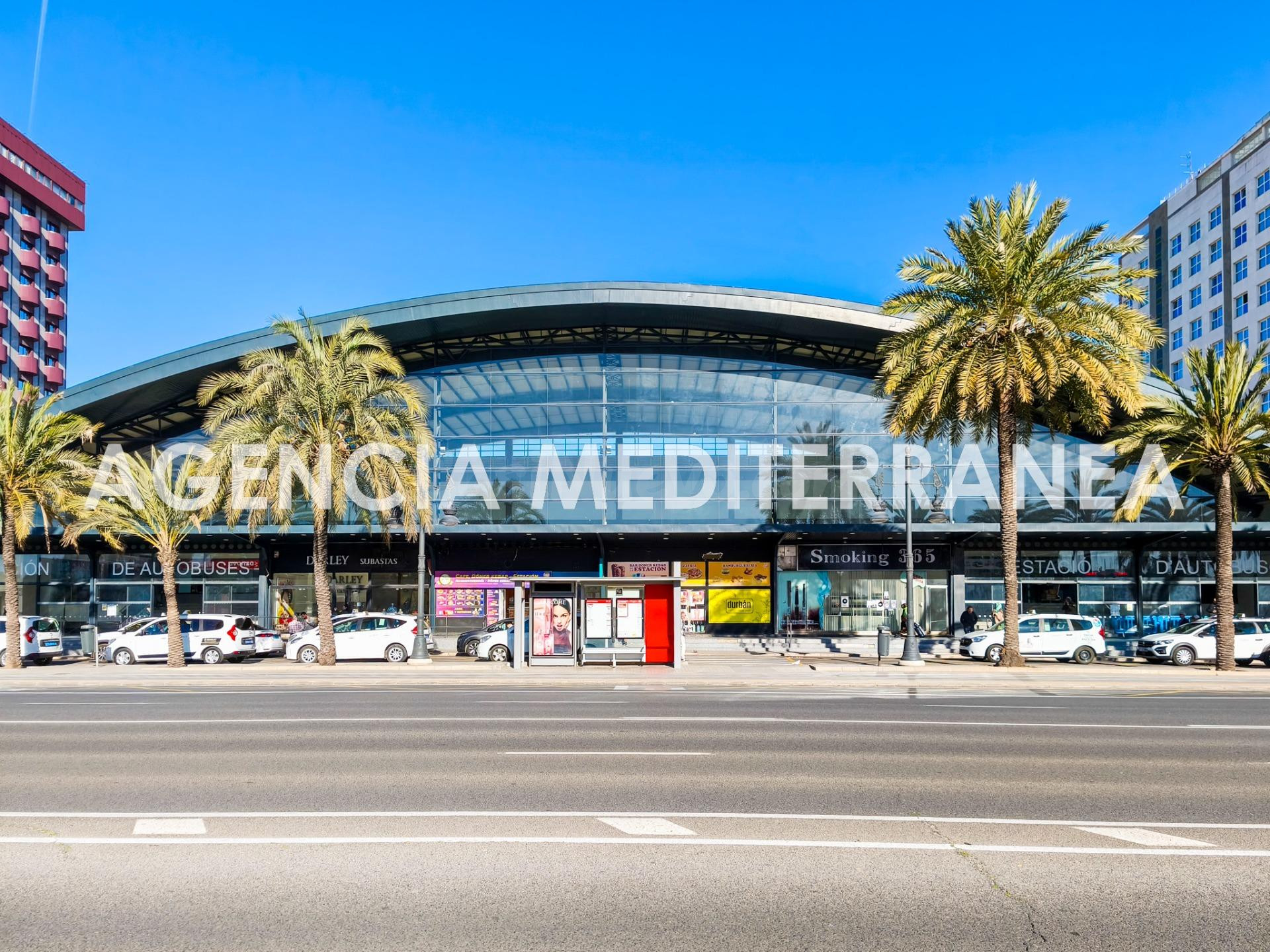 Local comercial 75m² en alquiler - Campanar