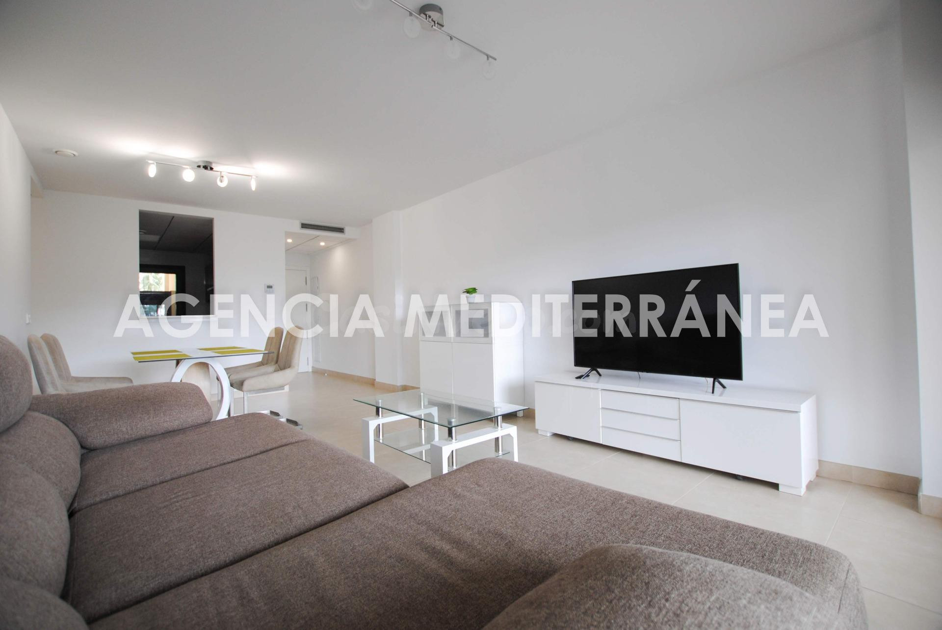 Apartamento con terraza de 30 m2 en Las Marinas, a 2 minutos - foto 5