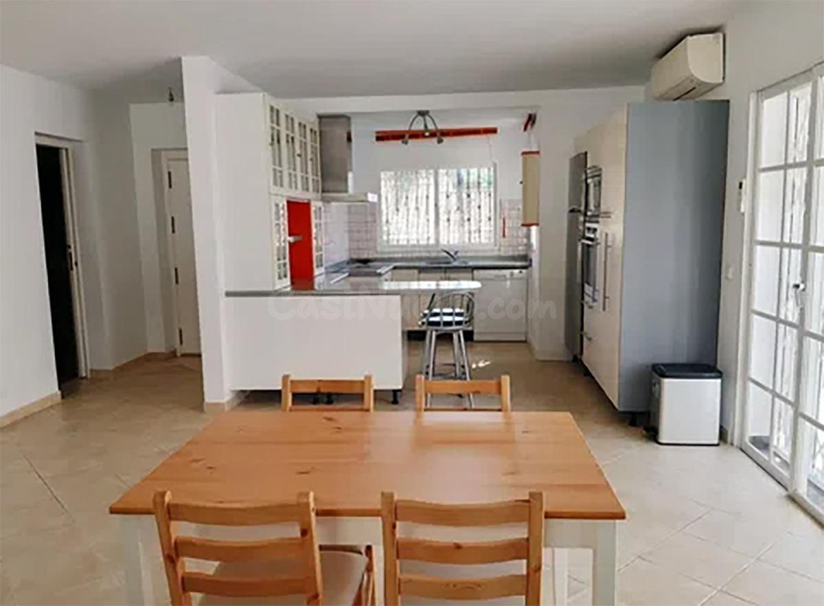 Exclusiva Villa en Marbella con piscina y gran parcela priva - foto 5