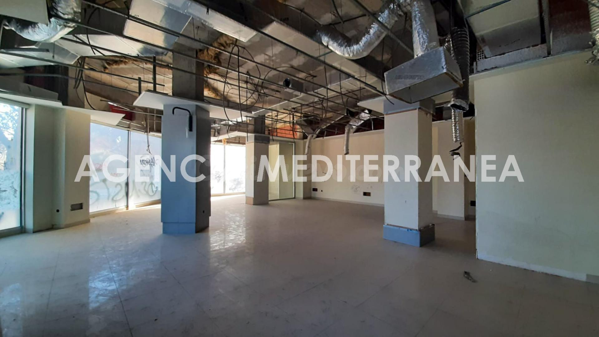Local comercial 213m² en venta - Sant Llorenç - foto 3