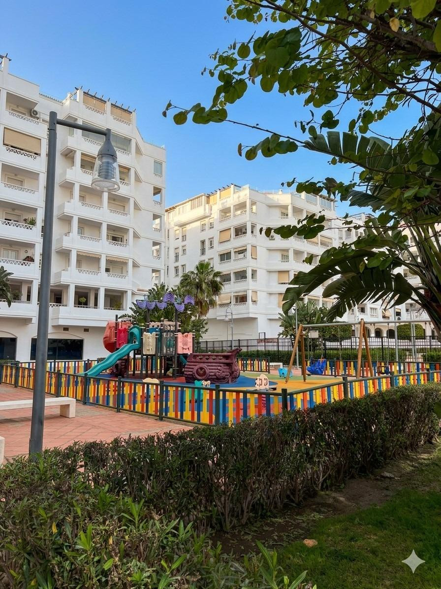 Ático exclusivo de 4 dormitorios con solárium y vistas panor