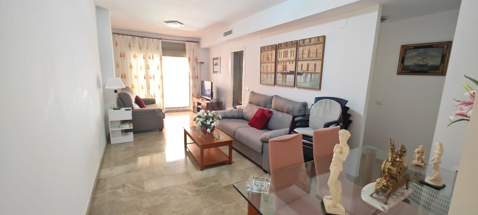 Bonito apartamento en puerto de Denia - foto 2