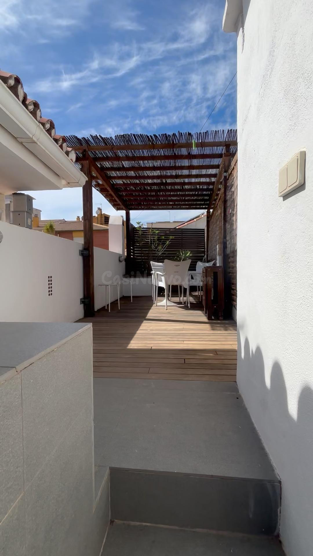 Ático con Licencia Turística y Terraza a Pasos de la Casa Na - foto 4