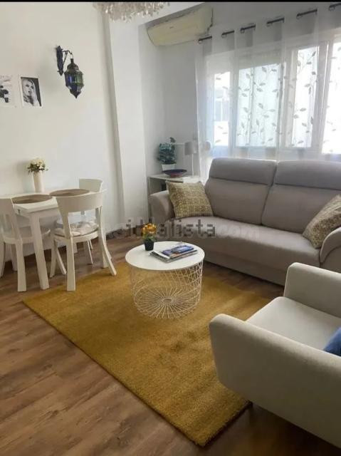 Apartamento de 2 Dormitorios con Licencia Turística en el Ce - foto 2