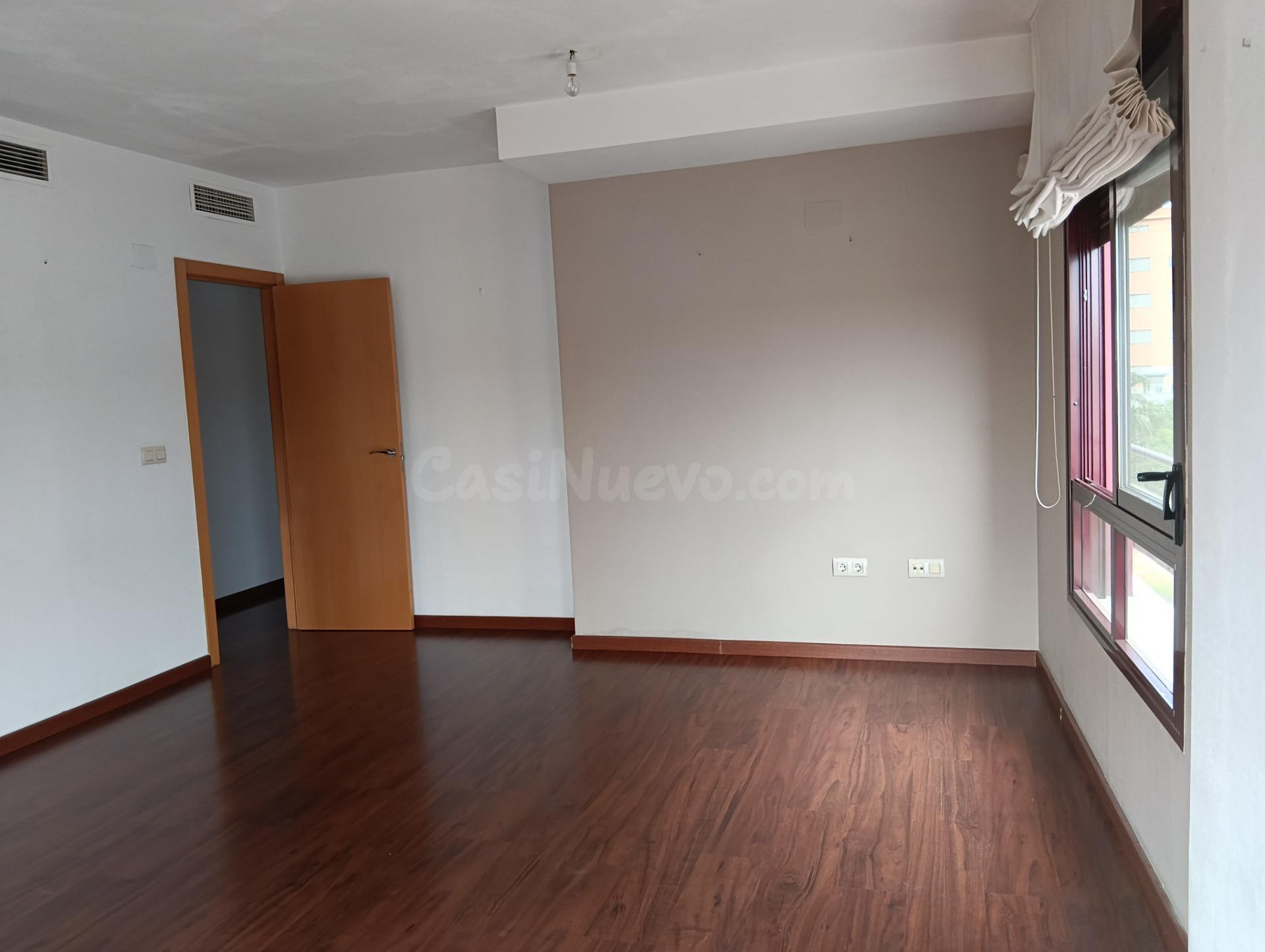 Vivienda en venta junto al Tranvía y Los Cubos | 3 dormitori - foto 2