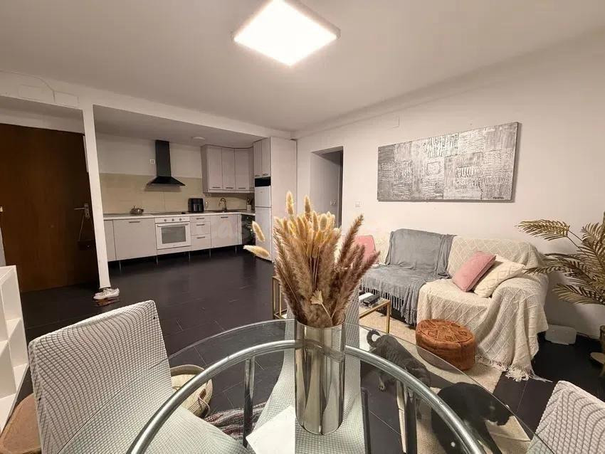 Encantador piso de dos habitaciones a pasos del Teatro Cerva - foto 3