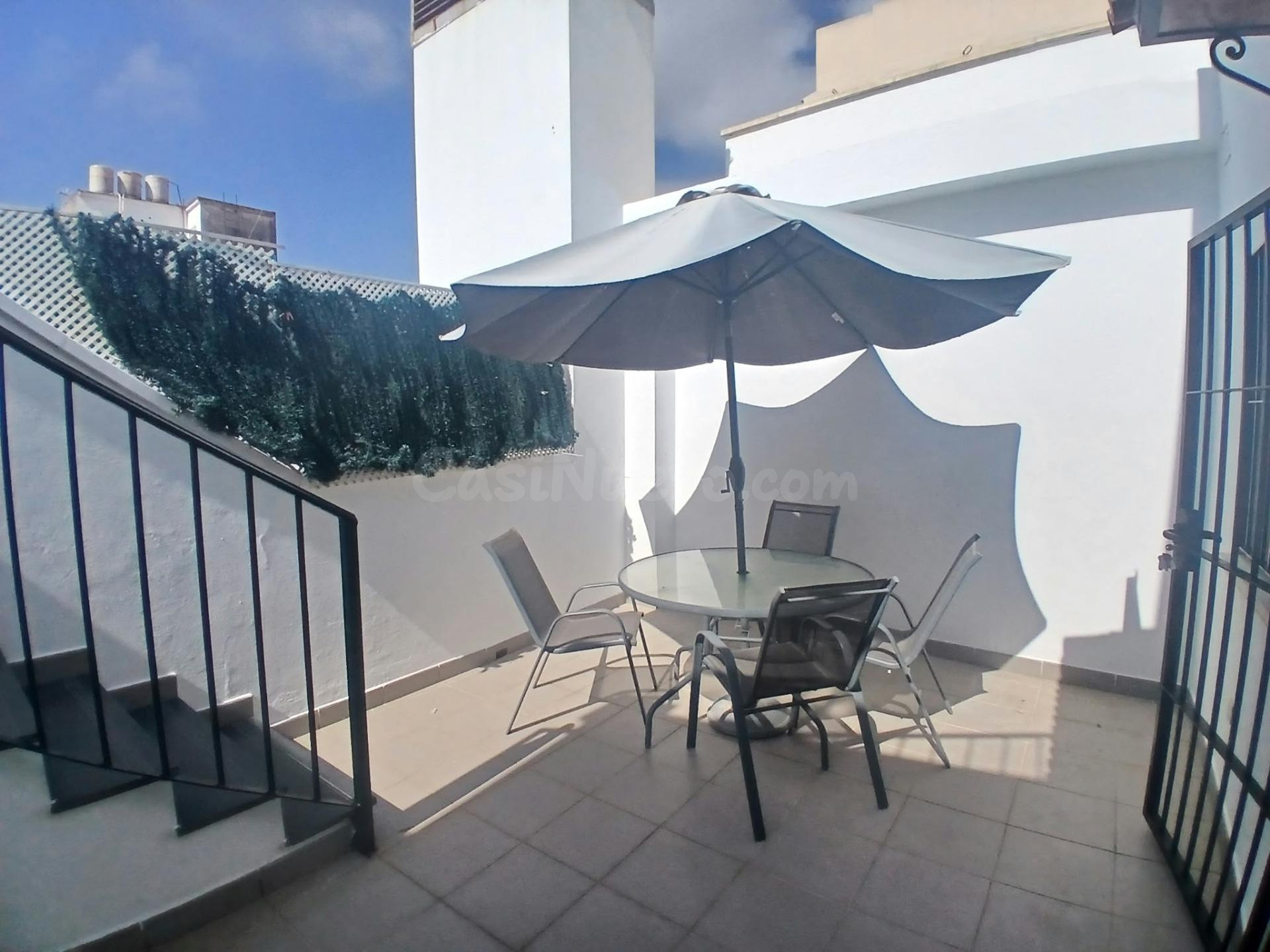 ÁTICO CON TERRAZA Y SOLARIUM EN CENTRO HISTORICO Y DOS PLAZA
