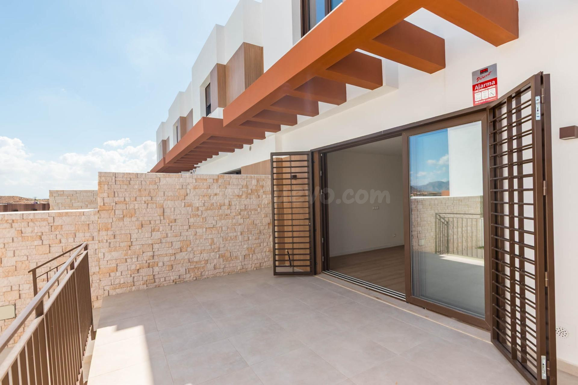 A estrenar en Montepinar | 3 dormitorios, piscina privada y  - foto 3