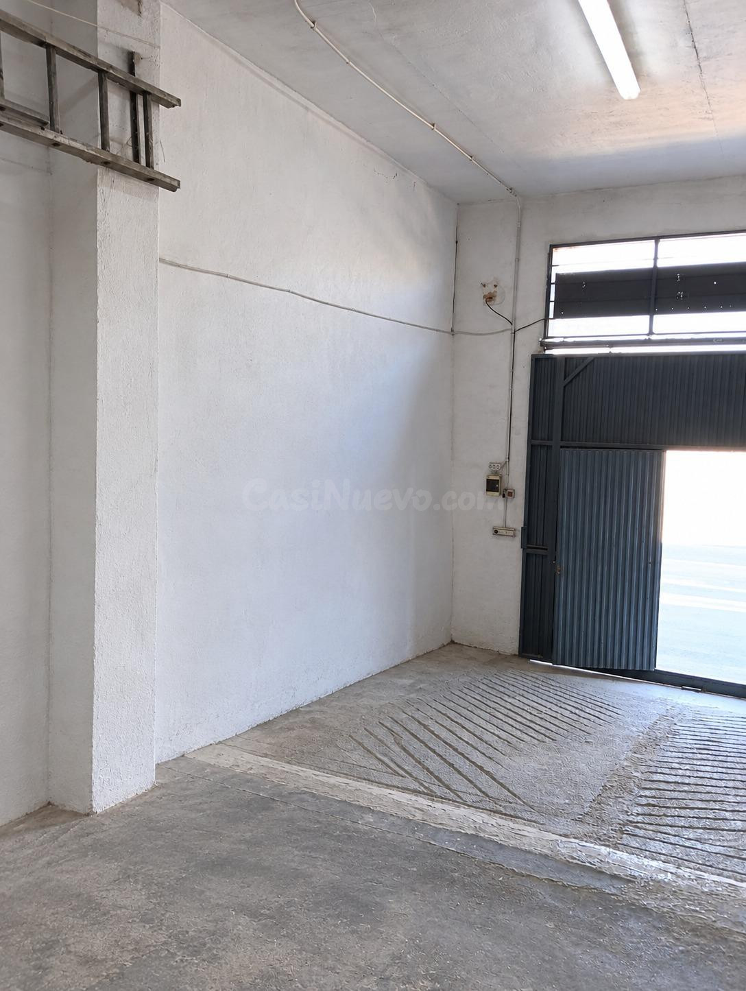 LOCAL COMERCIAL DIÁFANO DE 151 m2 EN NONDUERMAS – DOBLE ACCE - foto 3