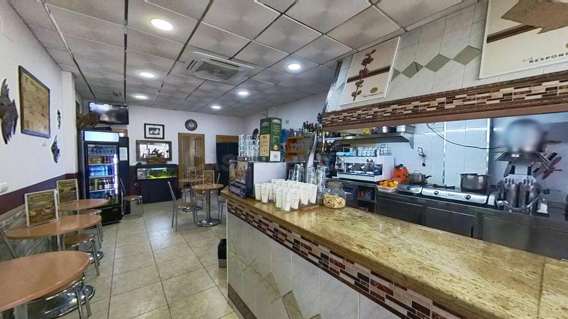 "VENTA O ALQUILER "LOCAL COMERCIAL Y NEGOCIO, ""ENCLAVE PRIV - foto 2