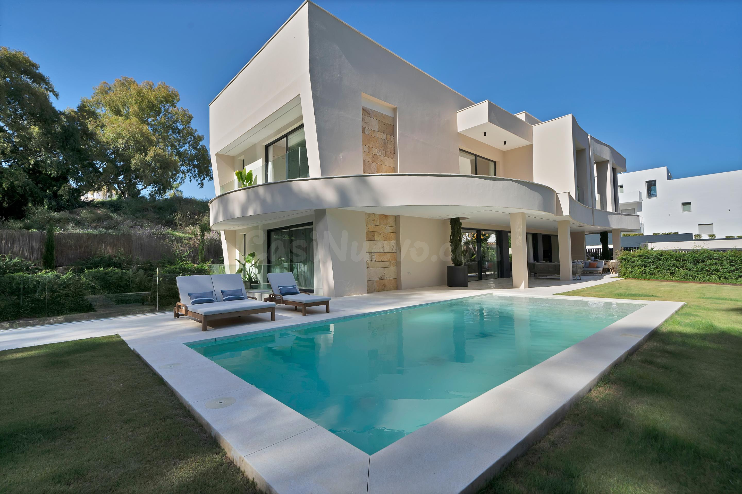 Exclusive Contemporary Luxury Villa in Nueva Andalucía, Marb