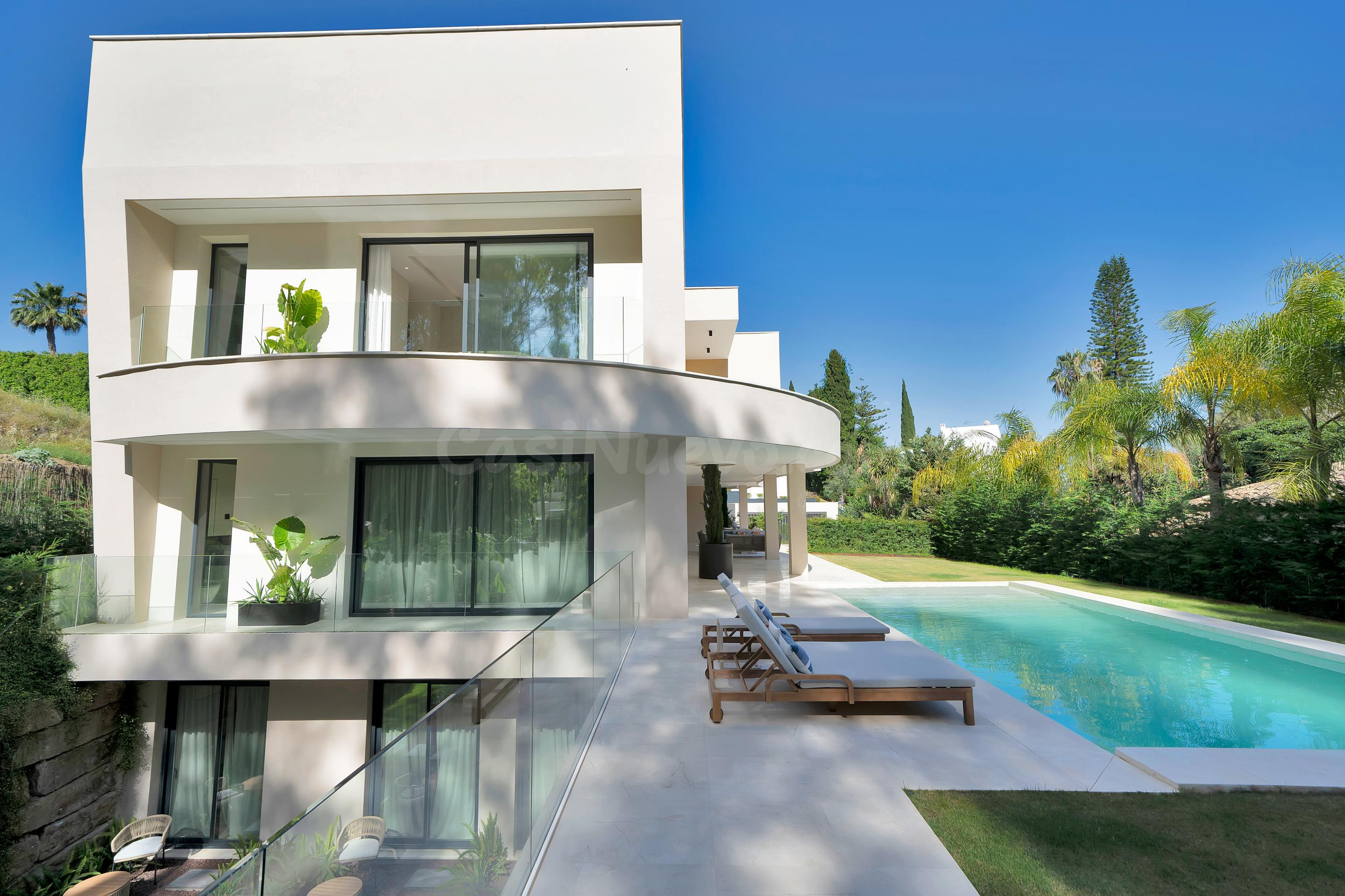 Exclusive Contemporary Luxury Villa in Nueva Andalucía, Marb - foto 2