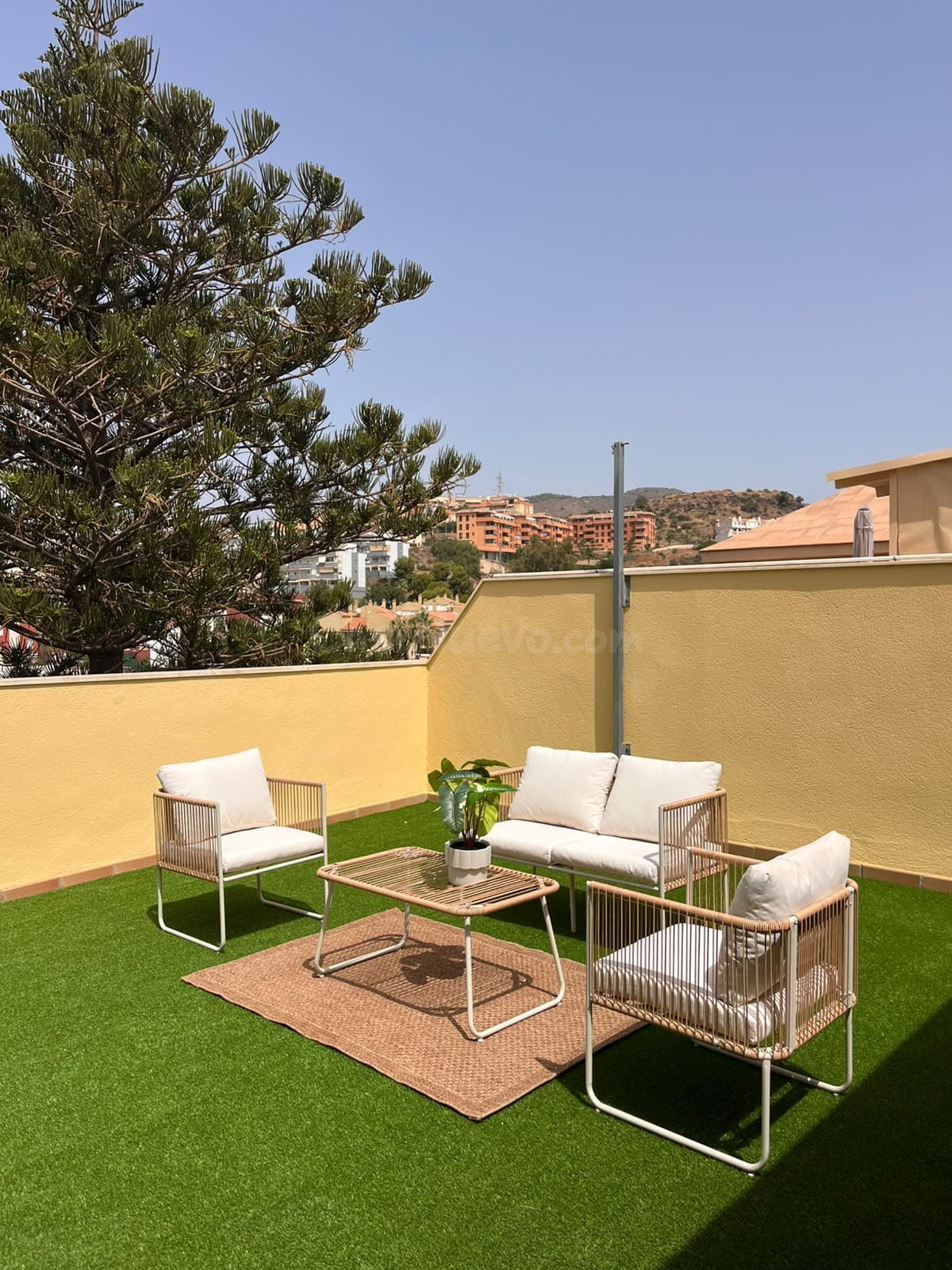 ÁTICO CON GRAN TERRAZA EN RINCÓN DE LA VICTORIA CON GARAJE Y