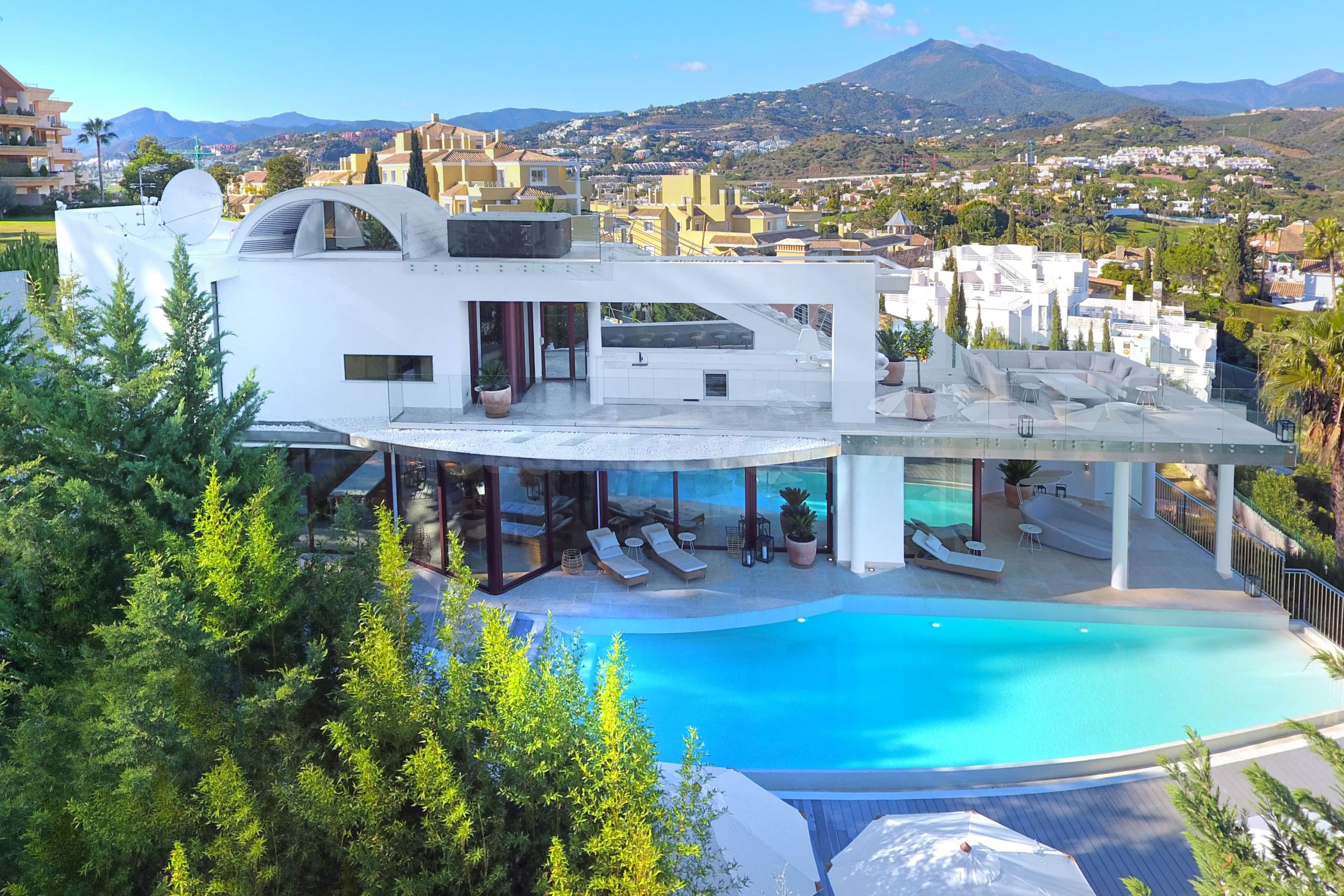 An Architectural Sanctuary in the Heart of Nueva Andalucía