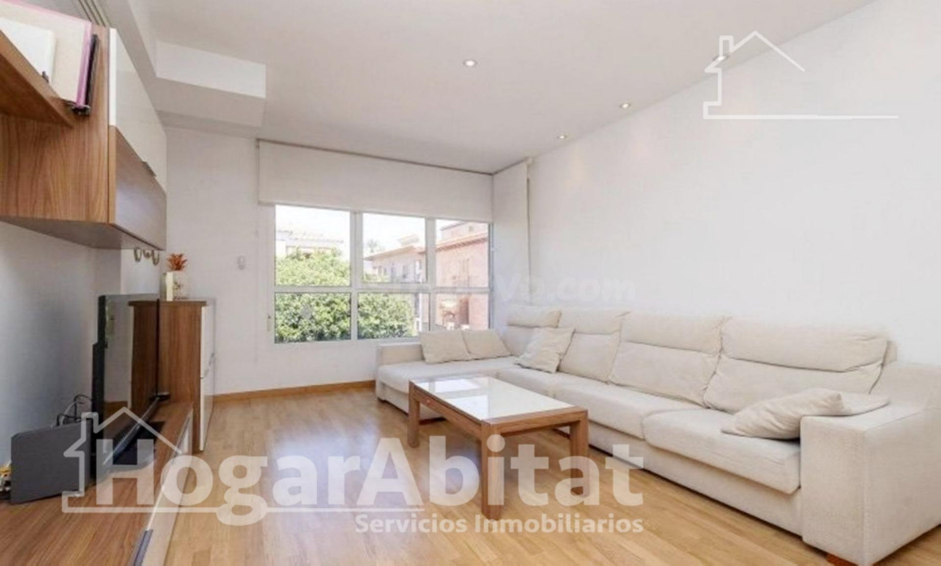 SEMINUEVO CON GARAJE Y TRASTERO - foto 2