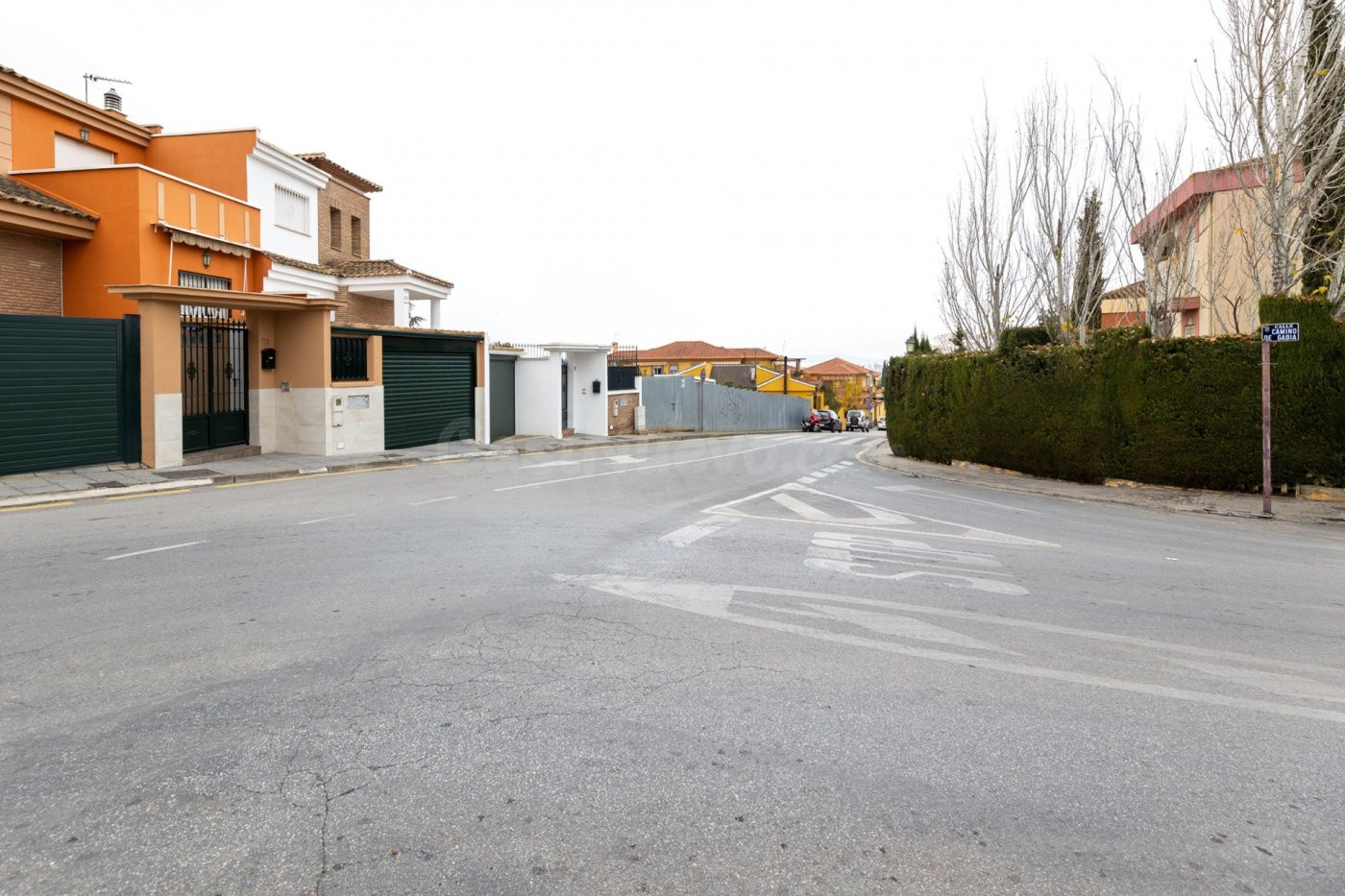 Venta de solar con proyecto de 2 casas pareadas en Ogíjares 