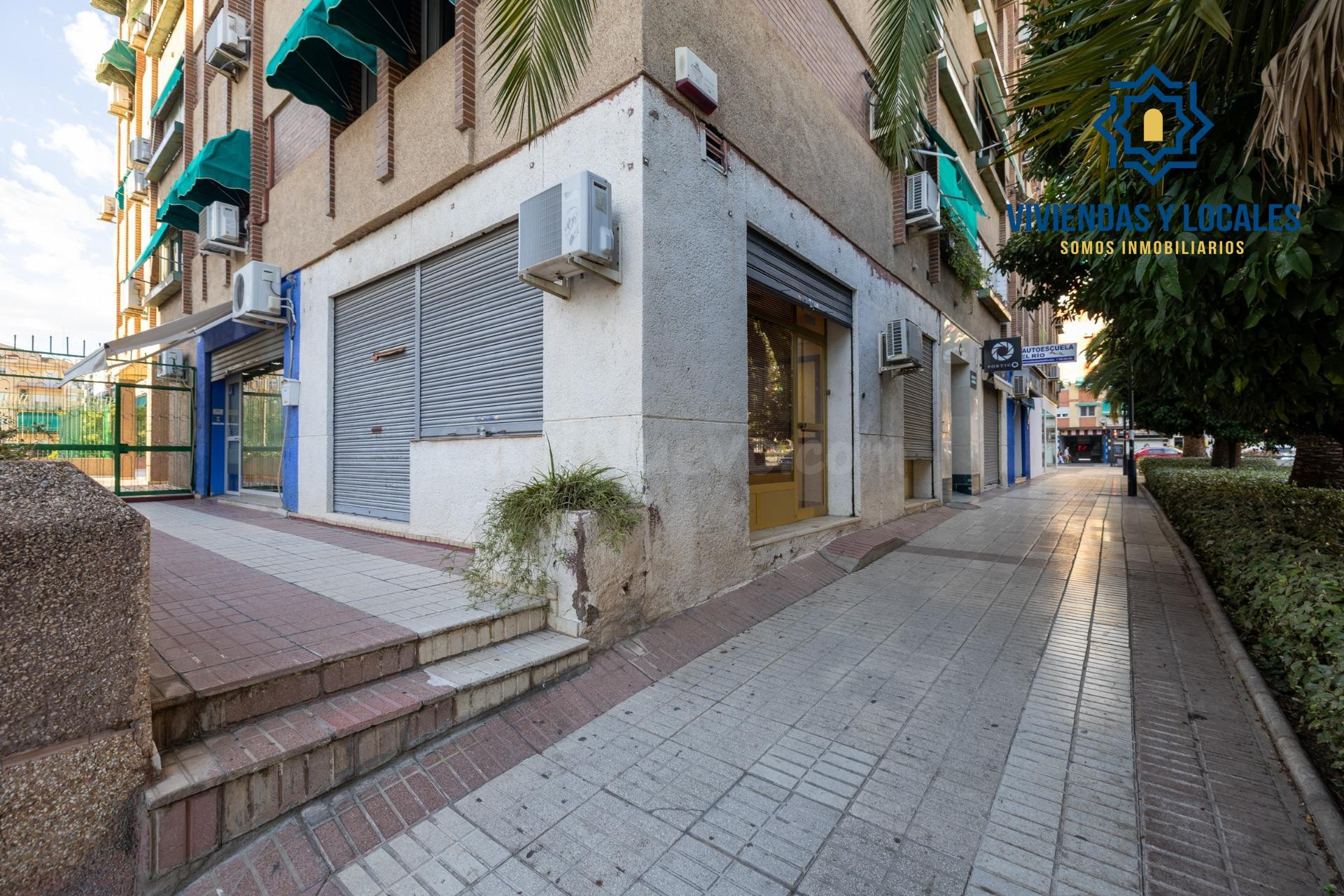 Local de 50 m2 cerca del centro de Granada con posibilidad d