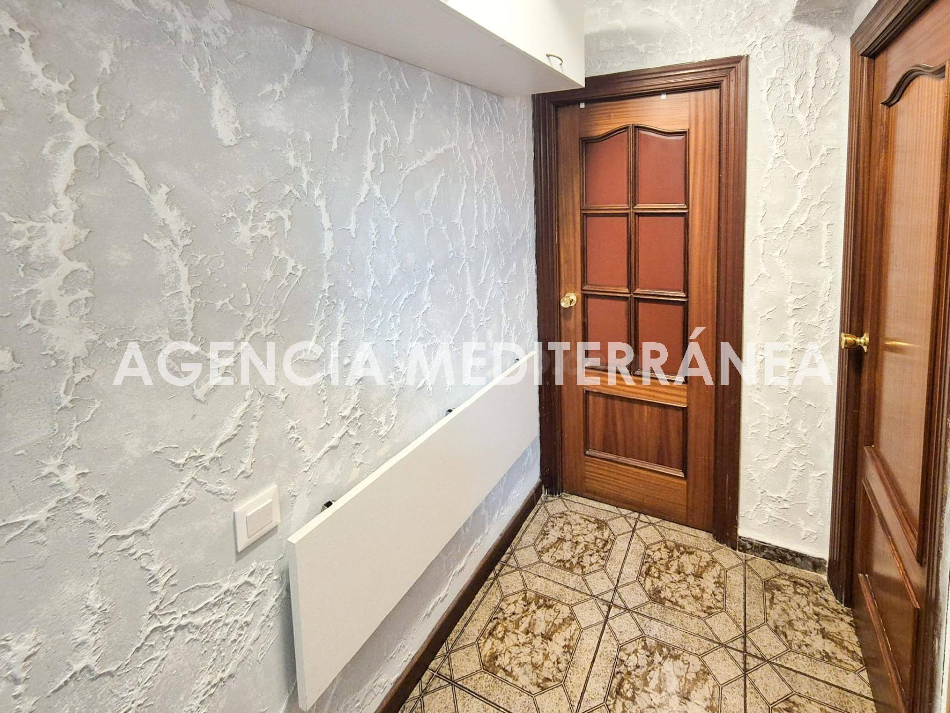 Piso en Campanar: con alta rentabilidad y recién reformado - foto 2